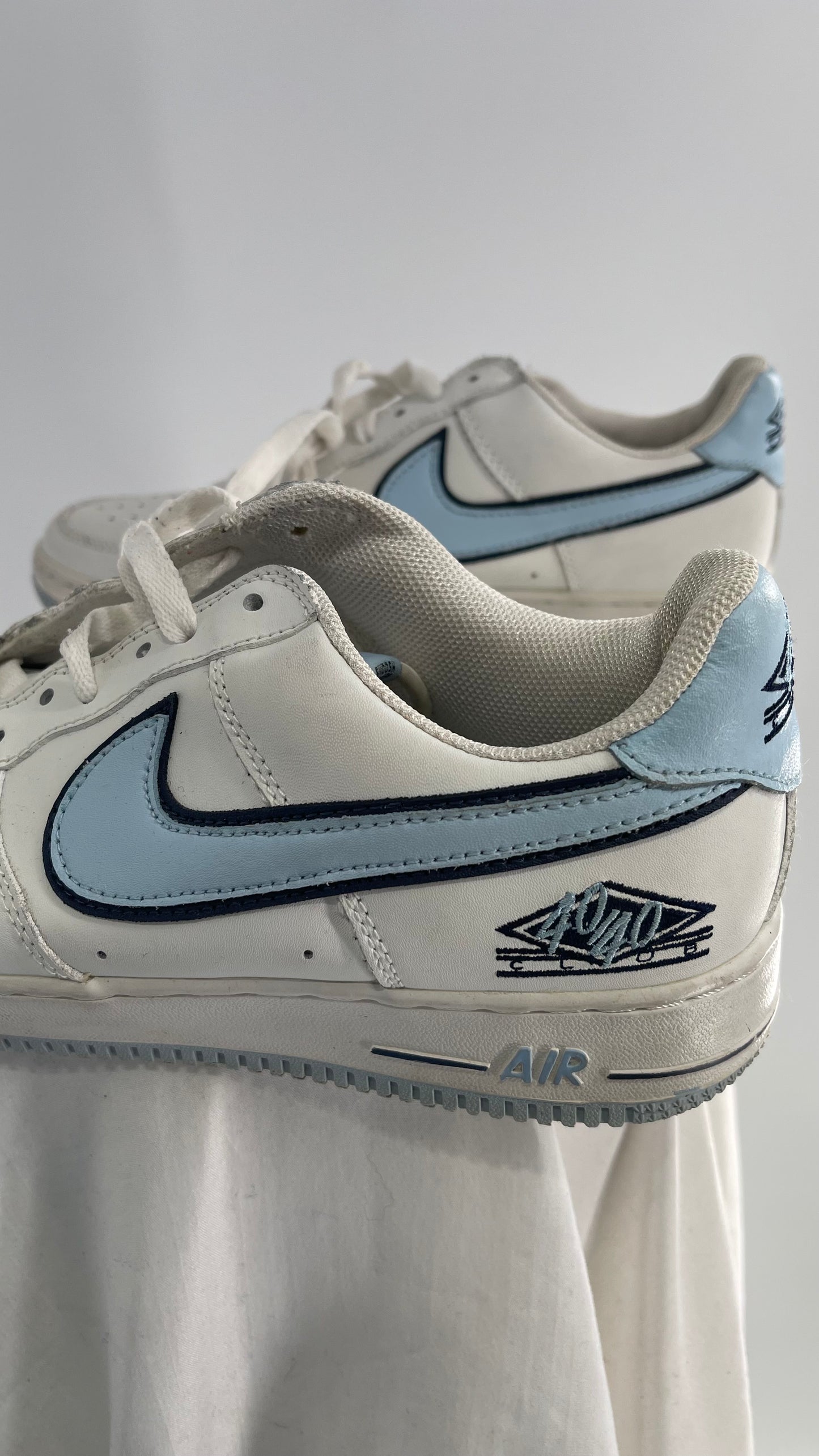 Super RARE Jay-Z 40/40 Nike Club Air (10)