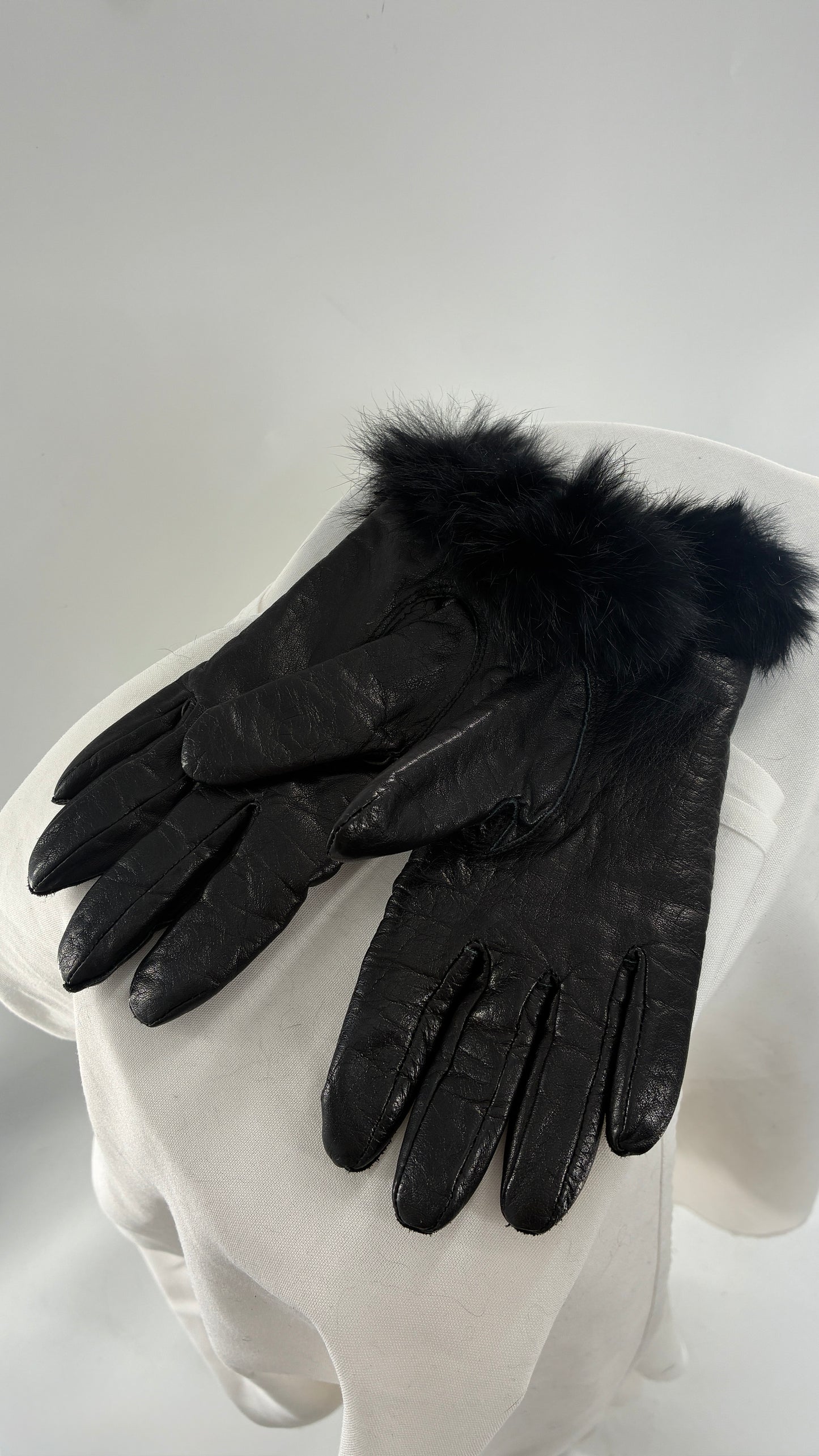 Vintage Black Genuine Leather Gloves with Rabbit Fur Trim