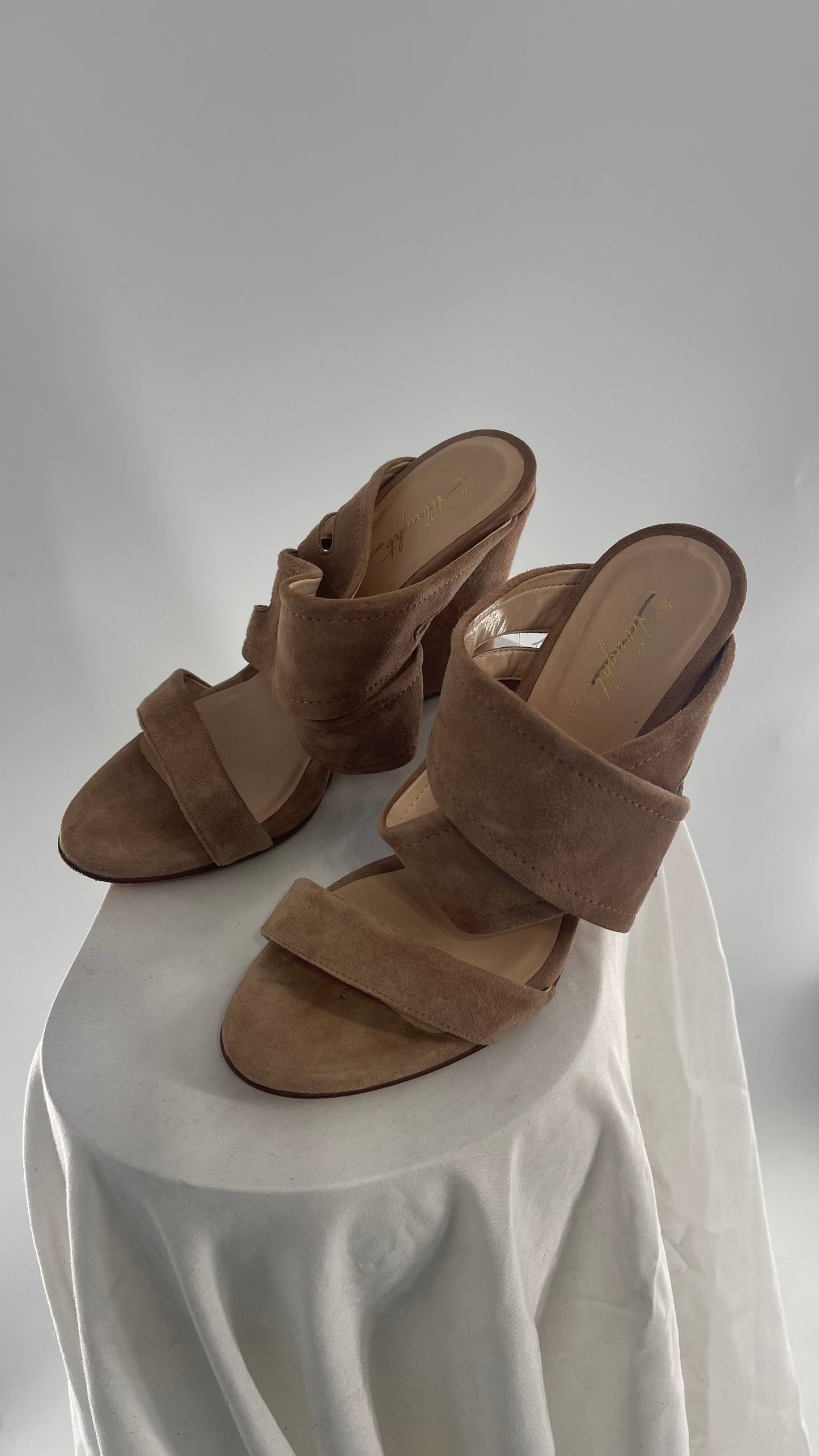 Ms.Albright Anthropologie Tan Suede Leather Strappy Wedge Heel (41)