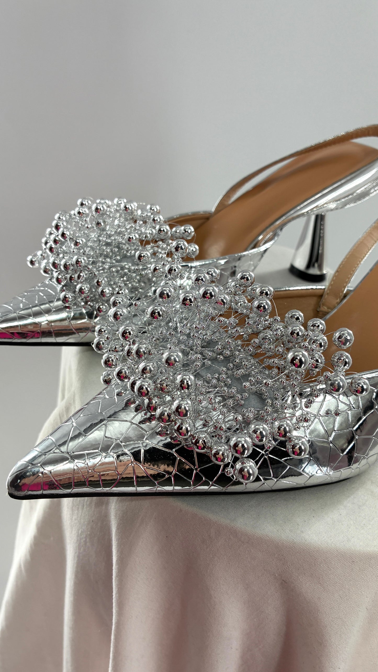 Chrome Silver Pointed Toe Slingback Kitten Heels with Abstract Detail (42)