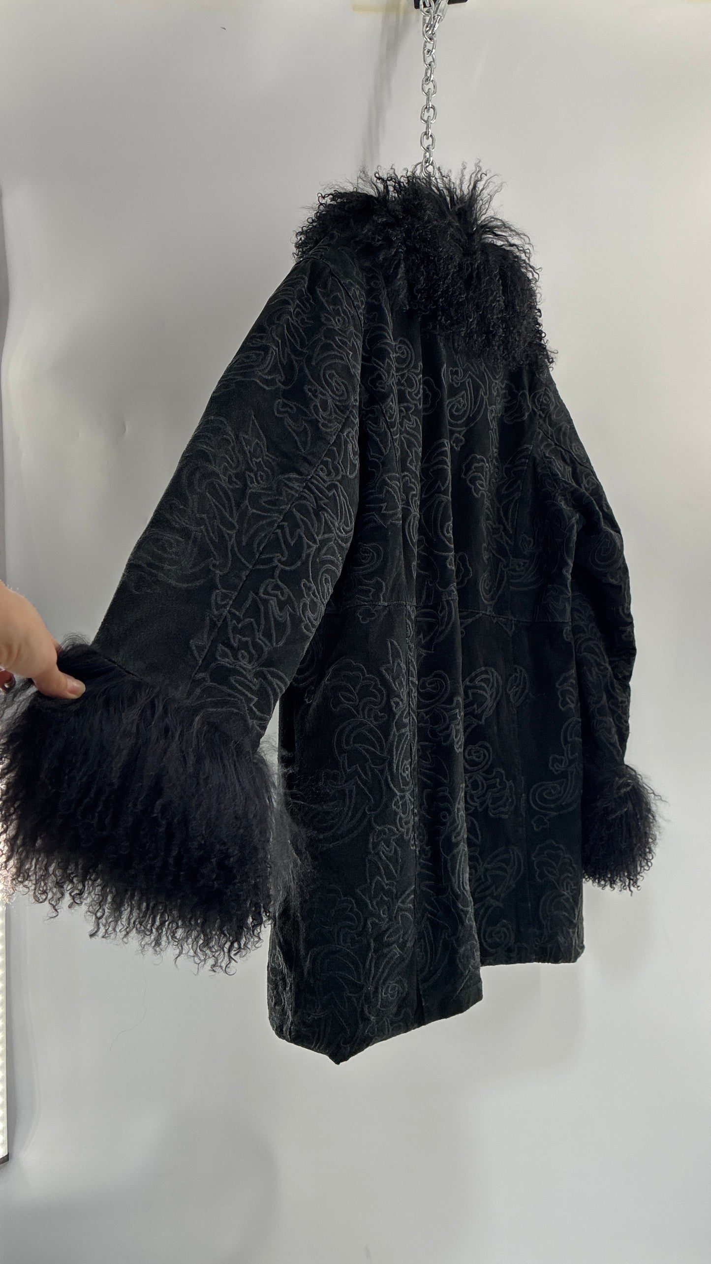 Vintage PHASE TWO Embroidered Black Genuine Suede Leather Coat with Mongolian Fur Collar and Cuffs (XXL)