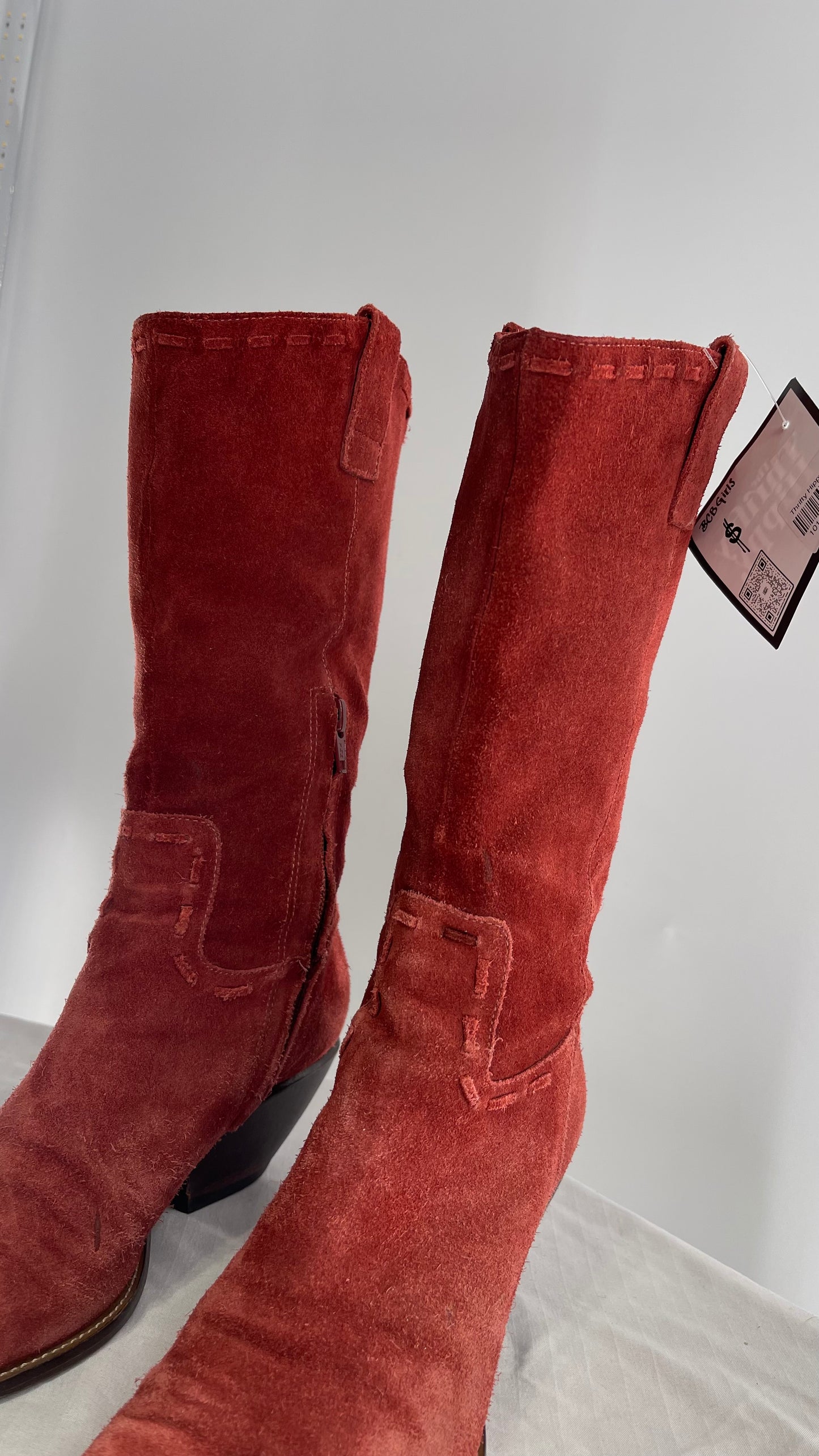 Vintage BCBG Red/Burnt Orange Pointed Toe Cowboy Boots (7)