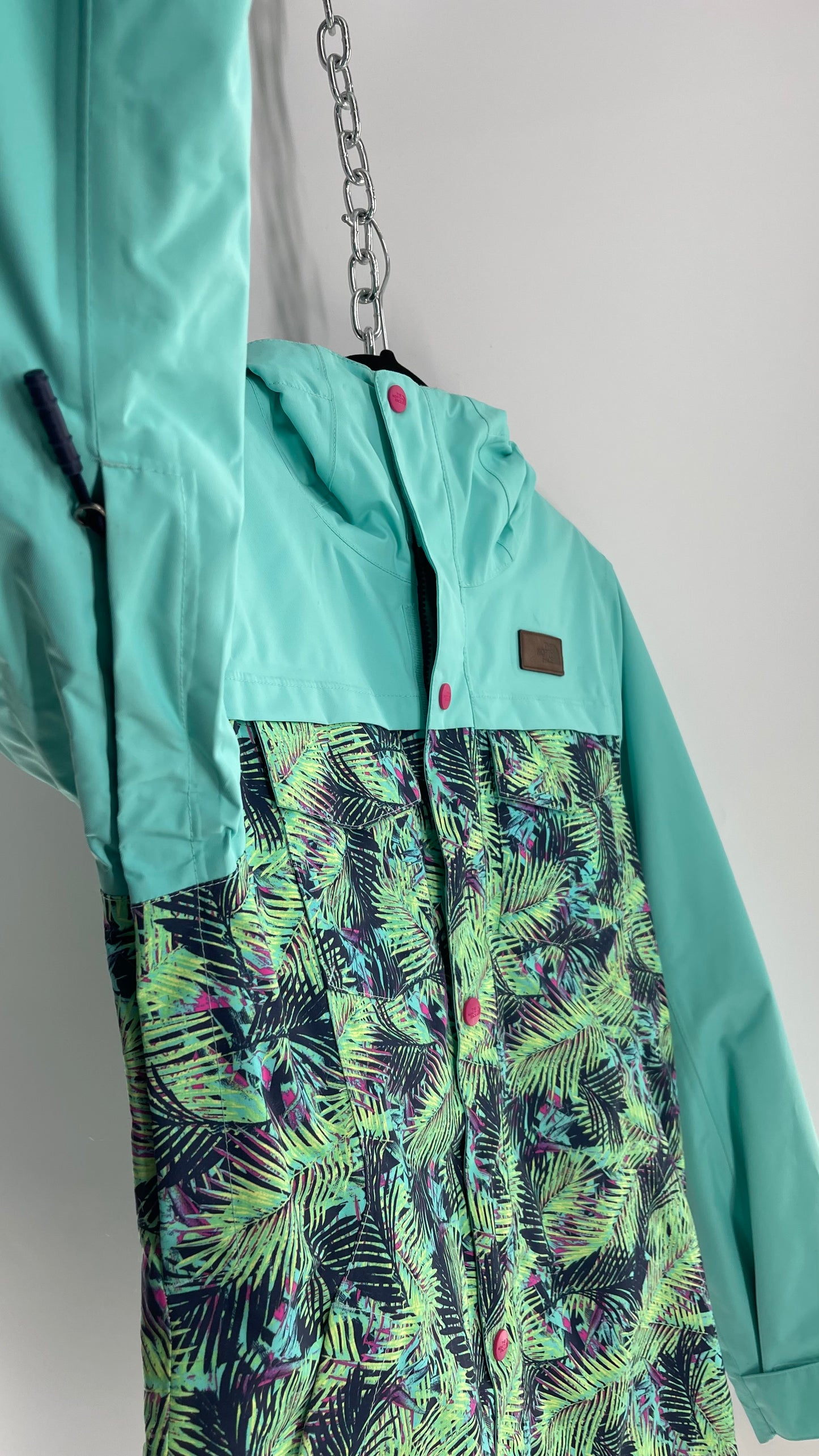 North Face Dry-Vent Bright Tropical Palms Ski/Snowboard Jacket (Medium)