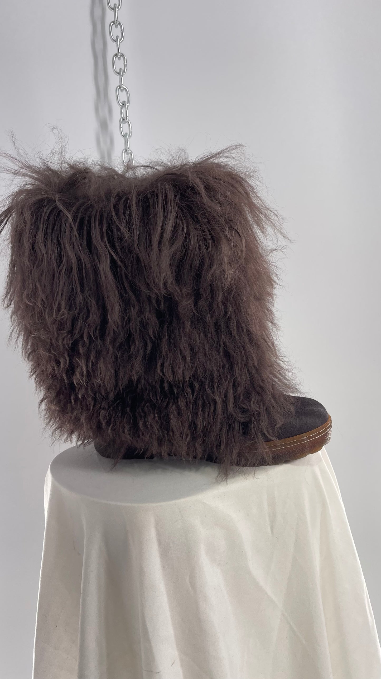 Vintage BEARPAW Boetis Chocolate Cow Hair and Curly Lamb Fur Exaggerated Fuzzy Boots (7)