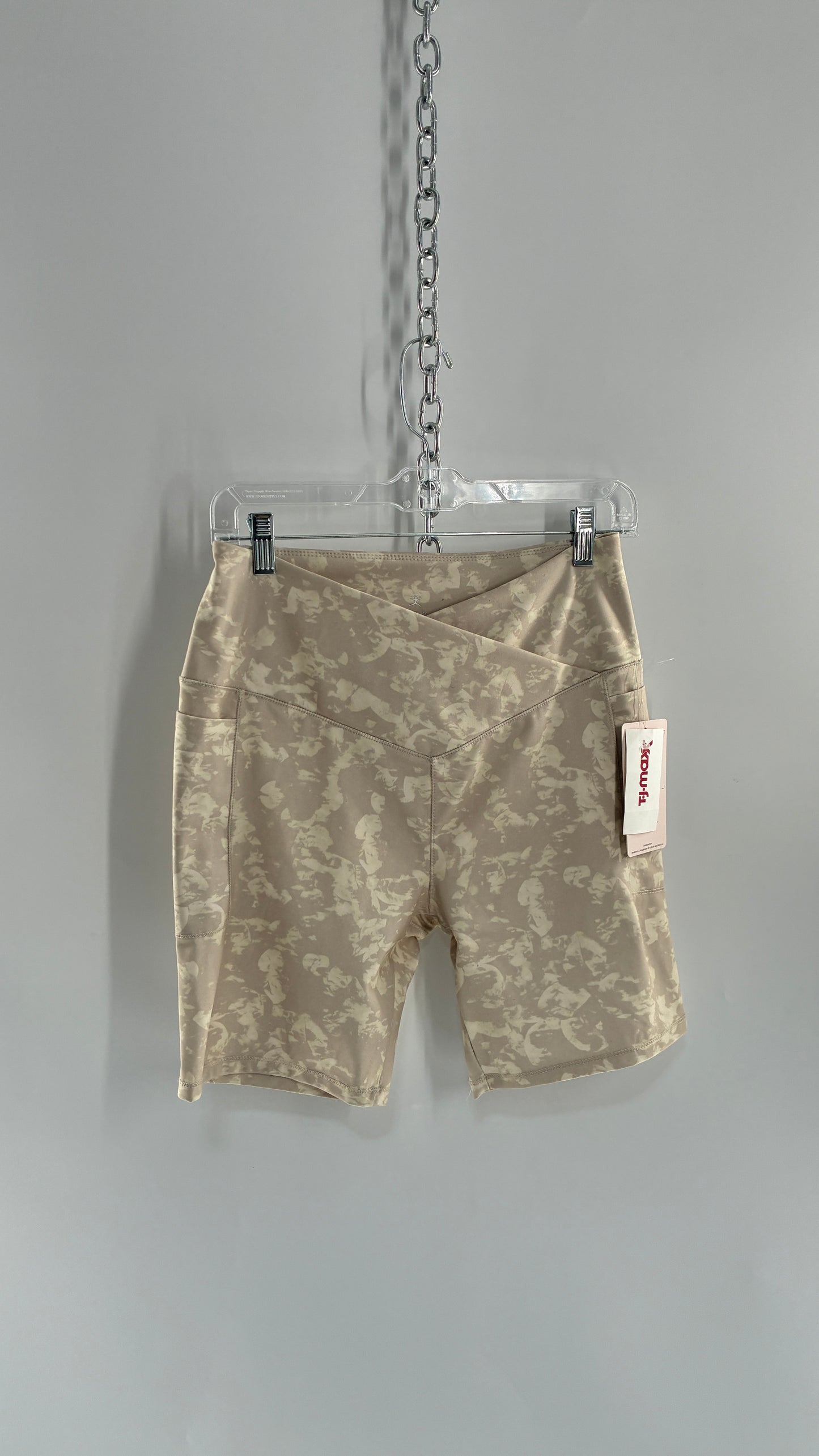DANSKIN Beige Biker Short with Tags Attached (Large)