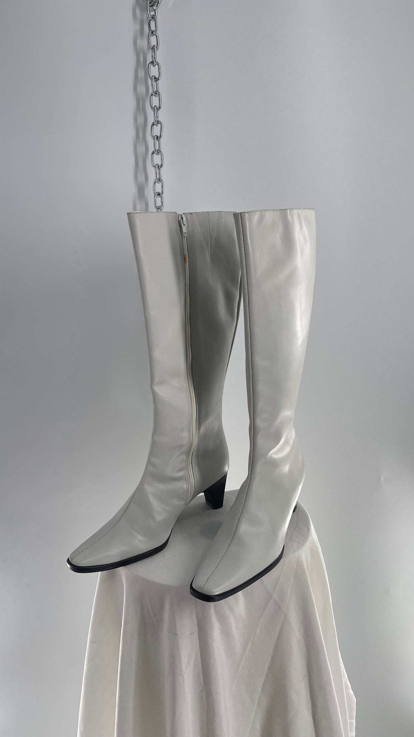 Vintage TRIBECA STUDIO White Leather Pointed Toe Tall Boot (8)