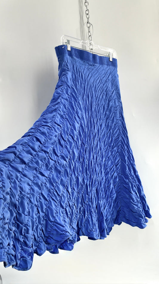 Vintage DKNY 100% Silk Cobalt Blue Skirt (Small)
