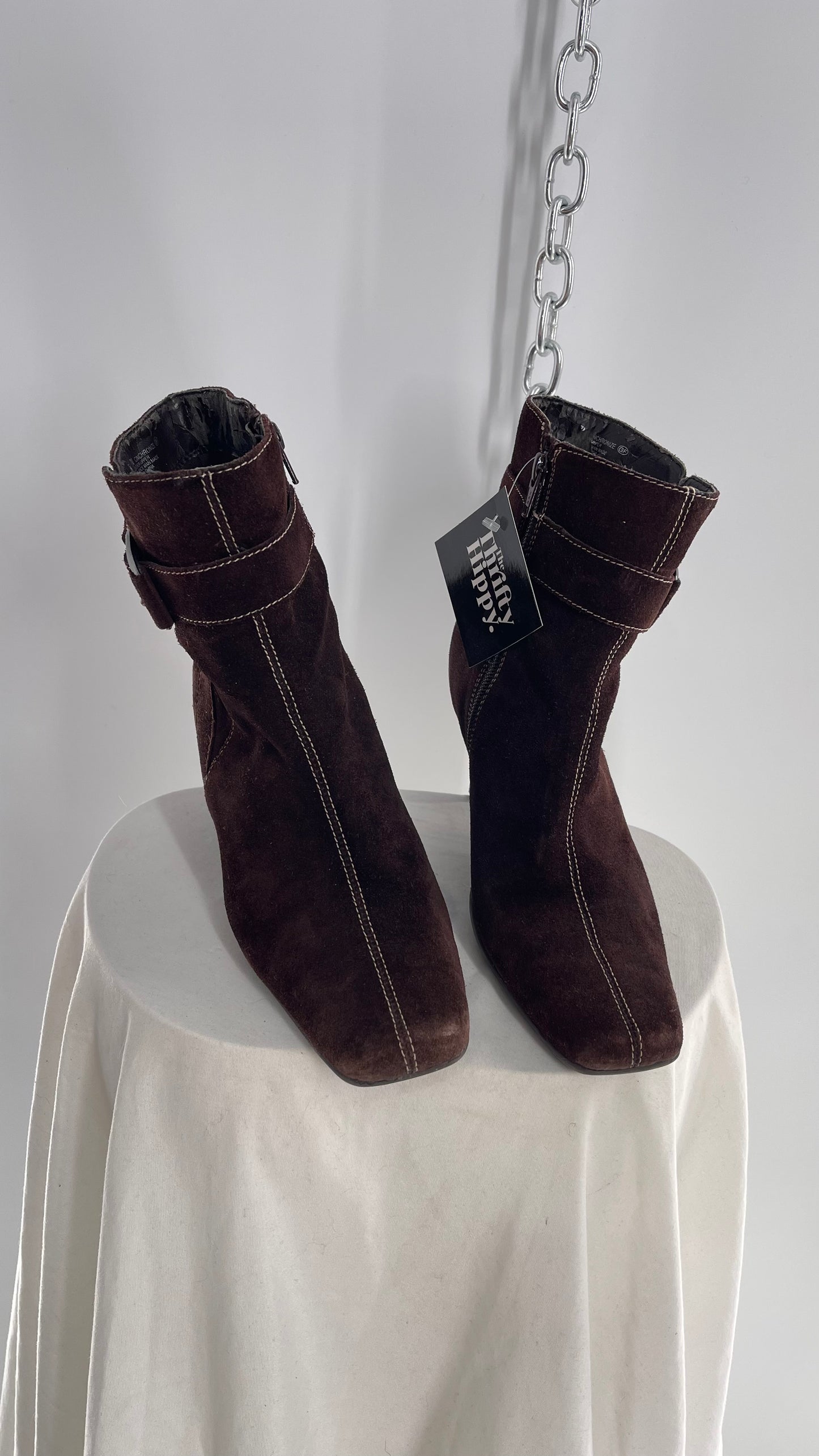 Vintage Aerosole Brown Suede Square Toe Booties with Contrast White Stitch and Ankle Buckle (7)