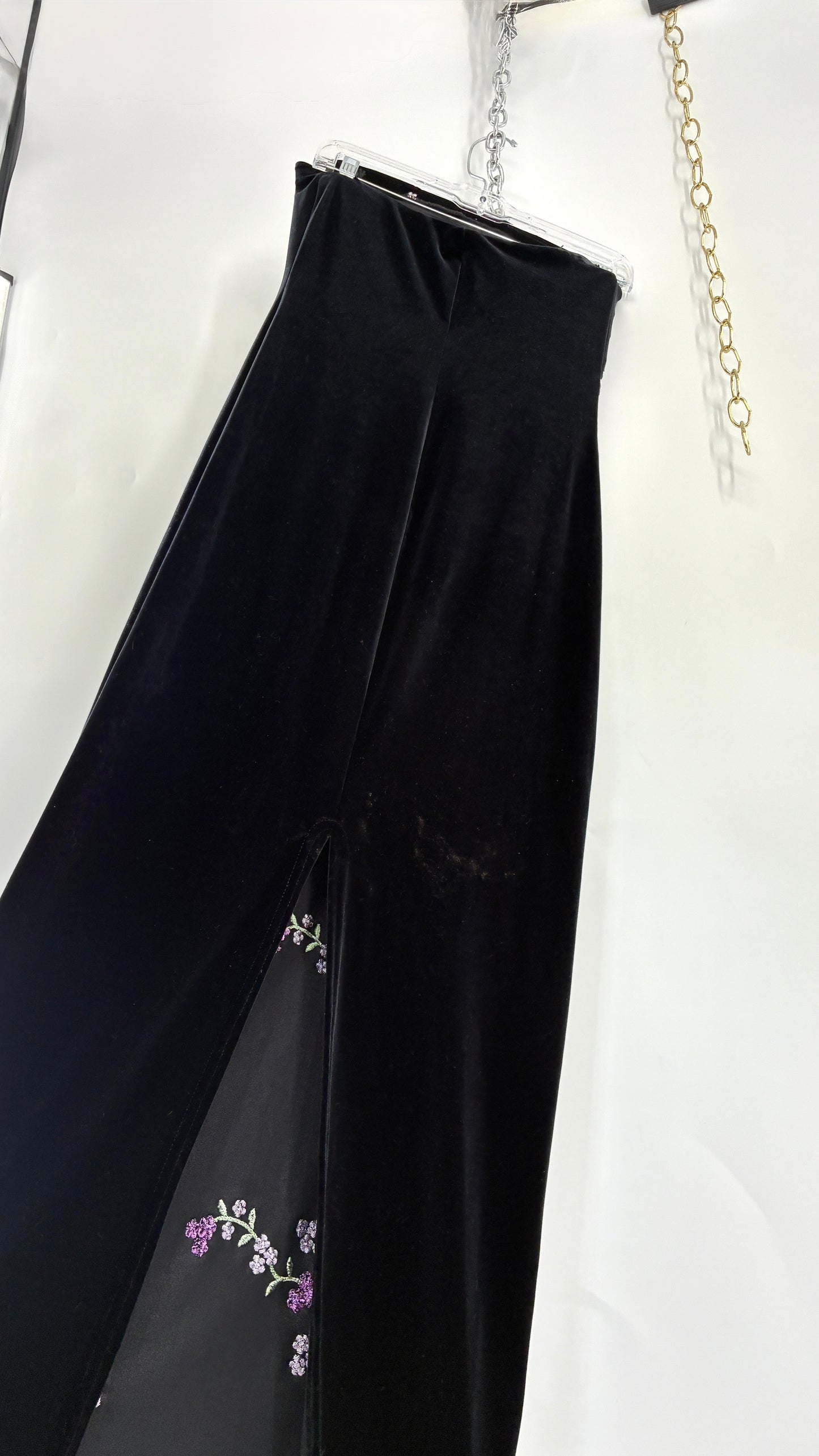 Vintage ROBERTA 1990s Black Velour Strapless Dress with Embroidered Flowers (Medium)