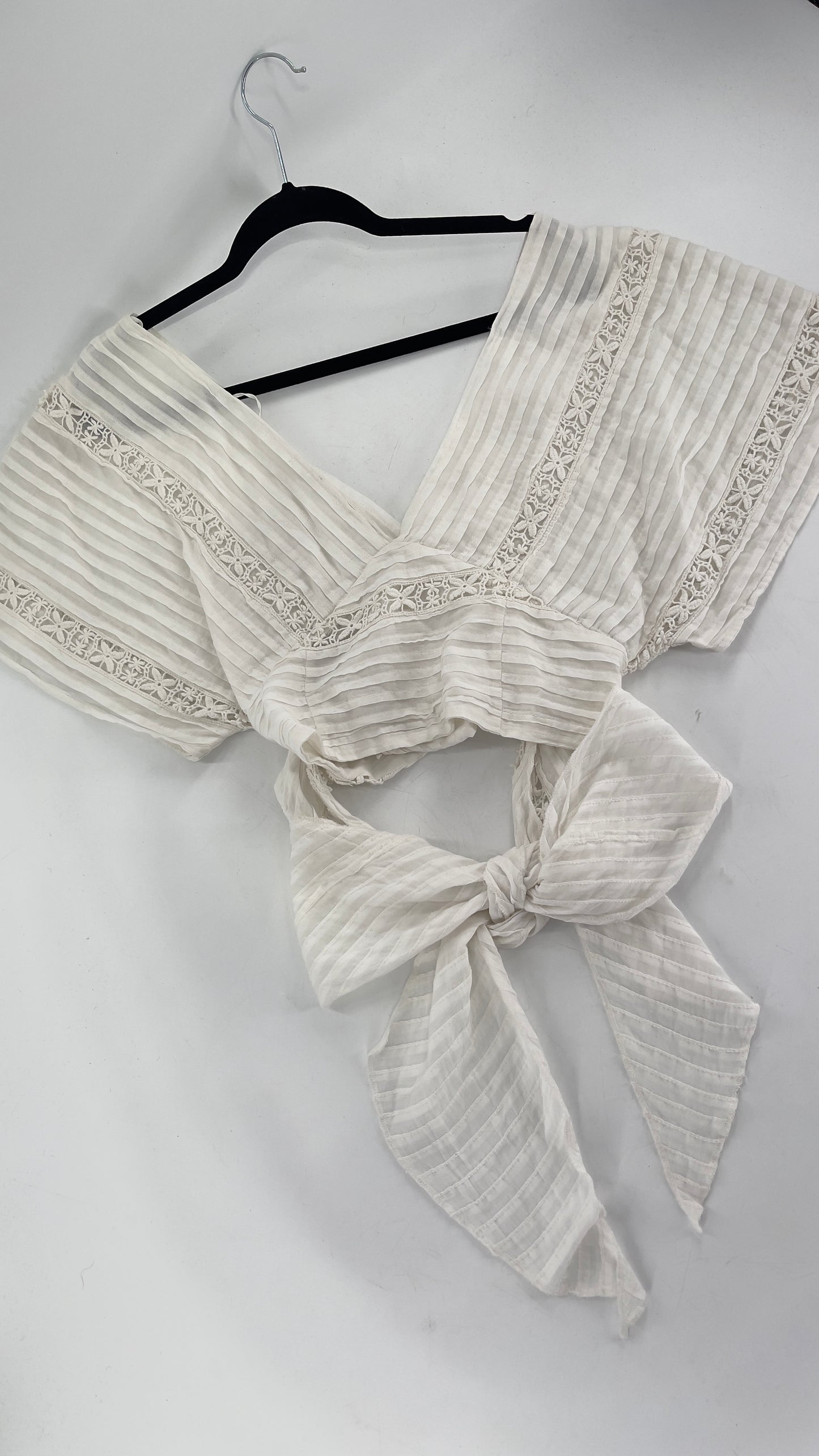 Free People White Wrap Around Crop (Medium)