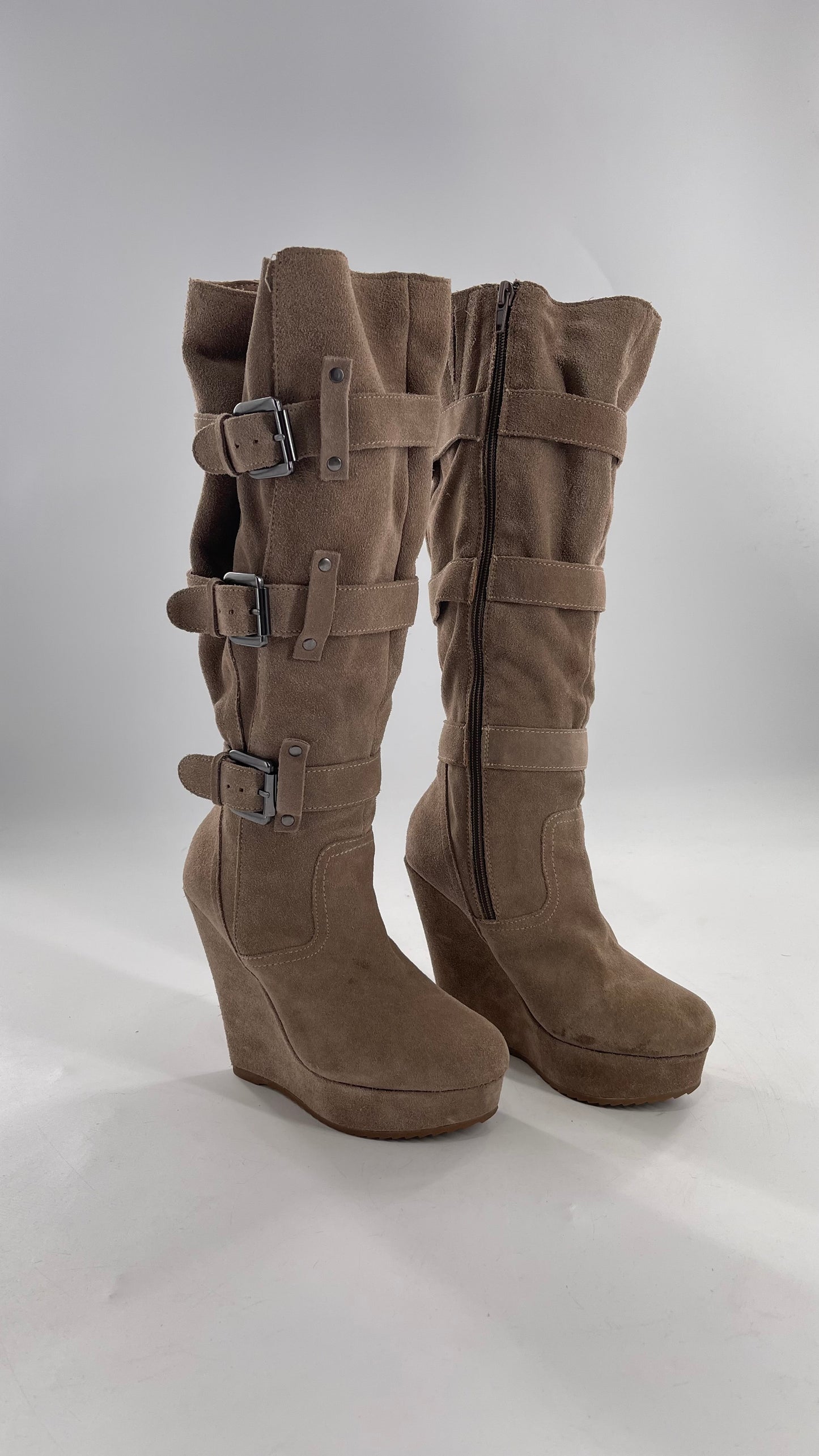 Vintage Bakers Genuine Suede Leather Gray/Tan Wedge Platform Knee High Boots with Gun Metal Buckles (6)