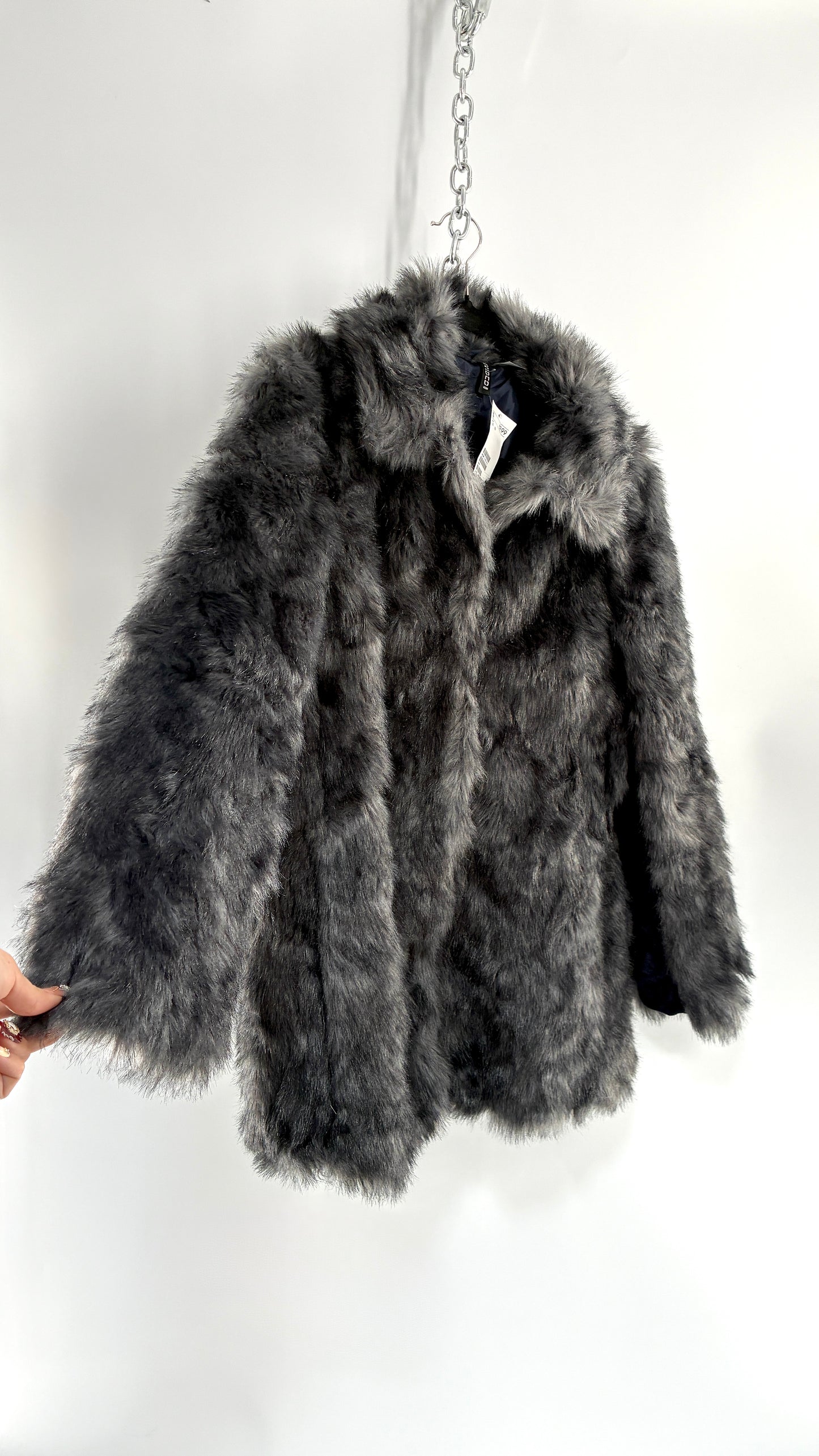 H&M Grey Boxy Fur Coat with Tags Attached (10)