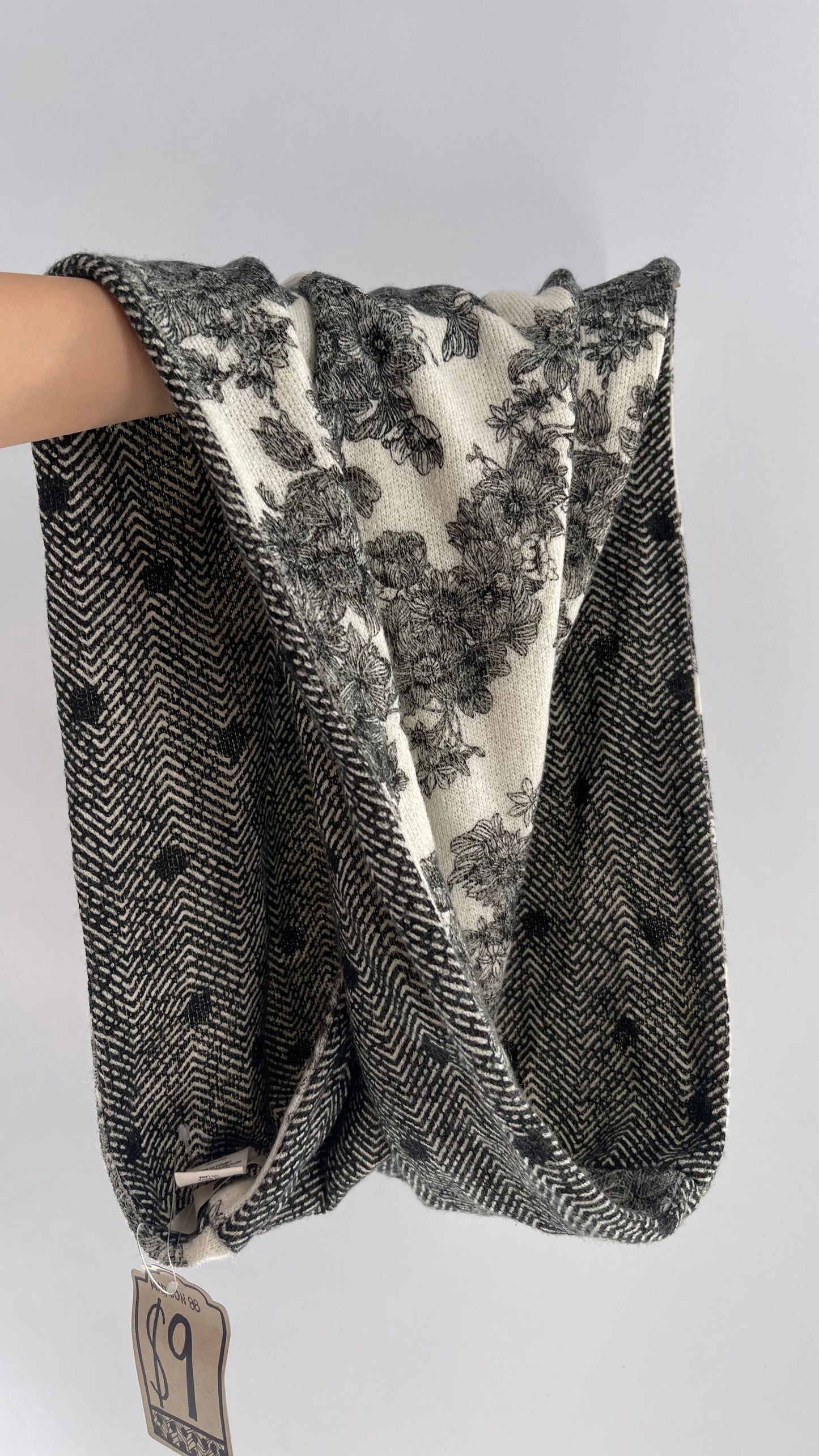 Madison 88 Black and White Floral Infinity Scarf