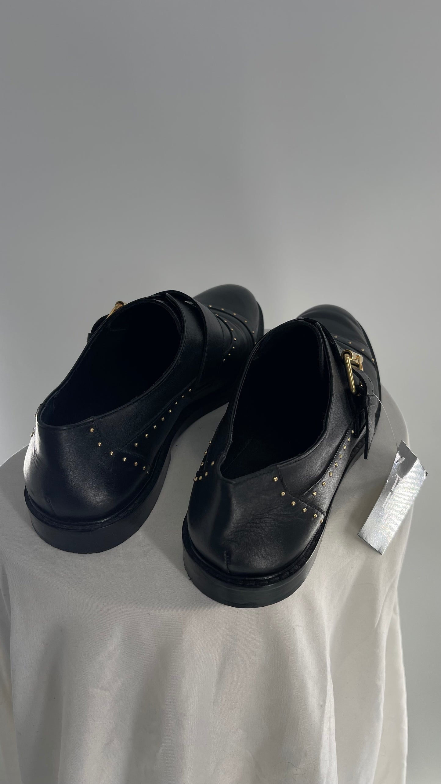 Vintage COSMOPARIS Black Leather Side Buckle Oxford with Gold Stud Details (39)