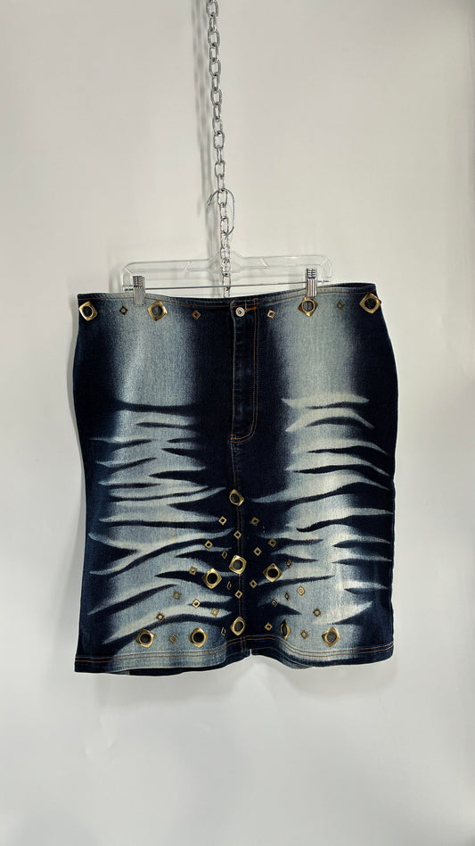 Vintage REVOLT Low Waisted Denim Skirt with Zebra Pattern and Gold Grommets (20)