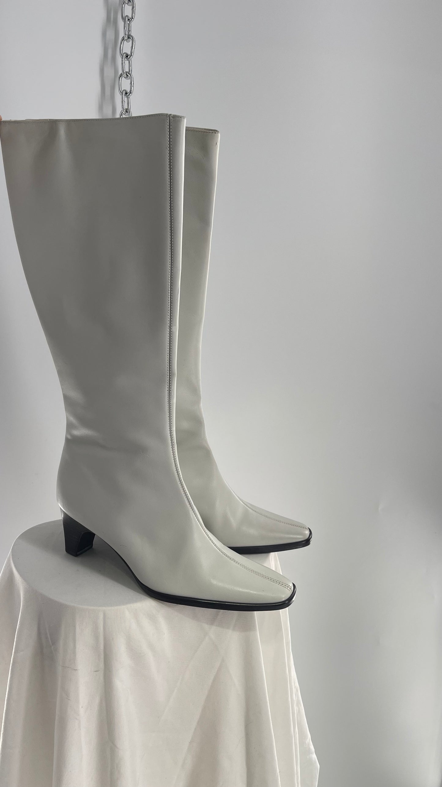 Vintage TRIBECA STUDIO White Leather Pointed Toe Tall Boot (8)