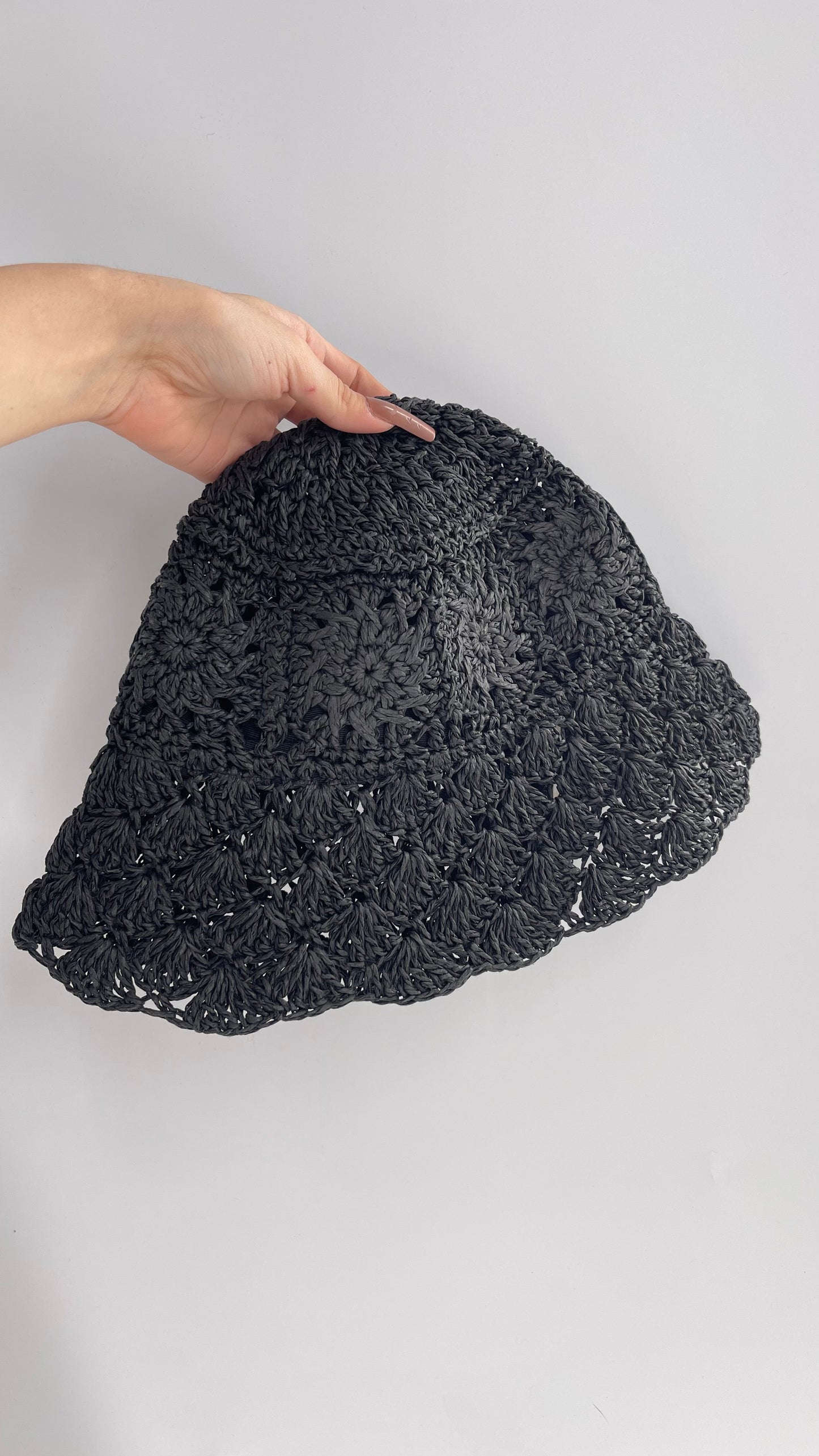 Black Straw Sun/Bucket Hat