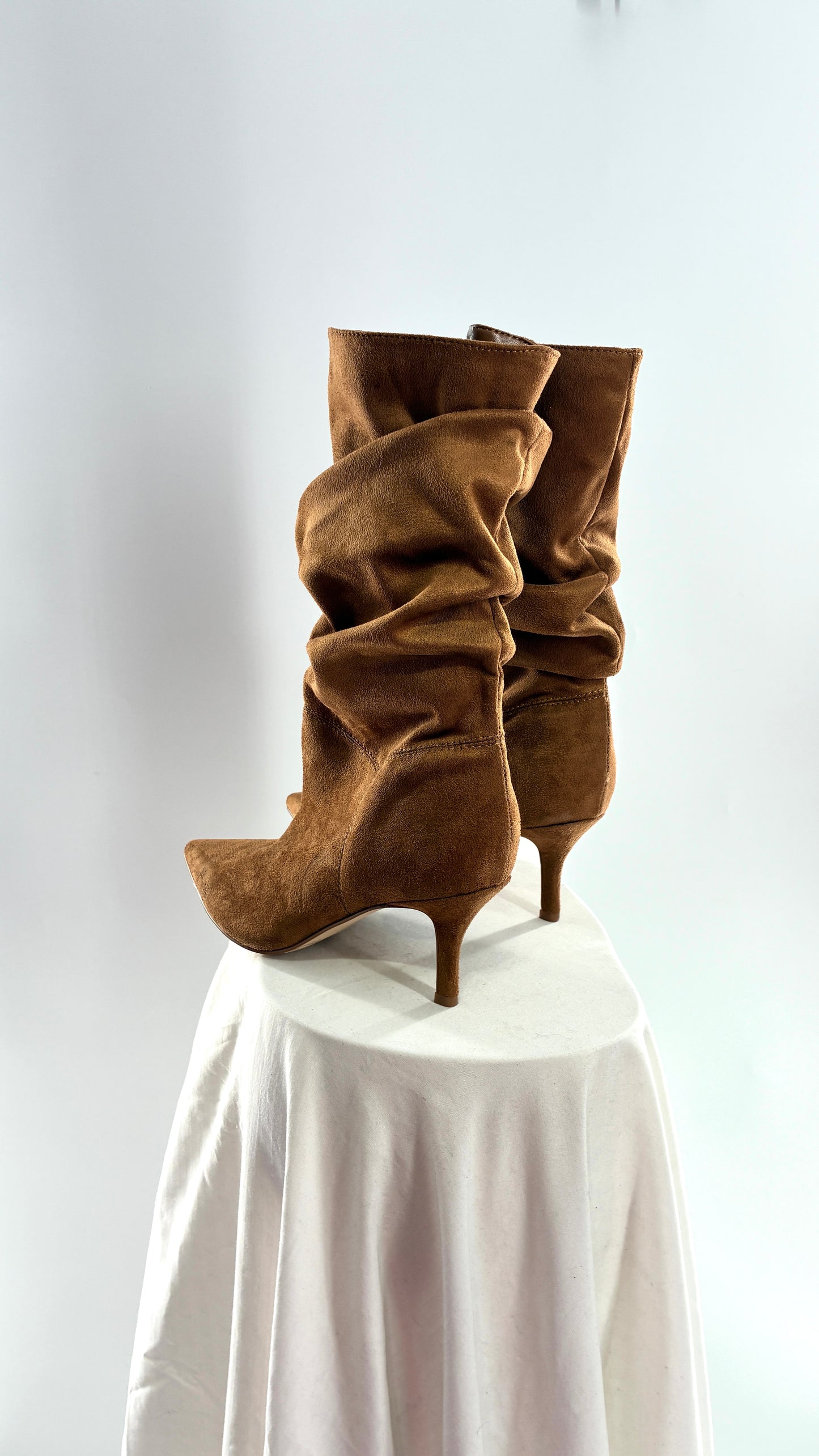 Vintage NINE WEST 1990s Scrunched Pointed Toe Boots (6.5)