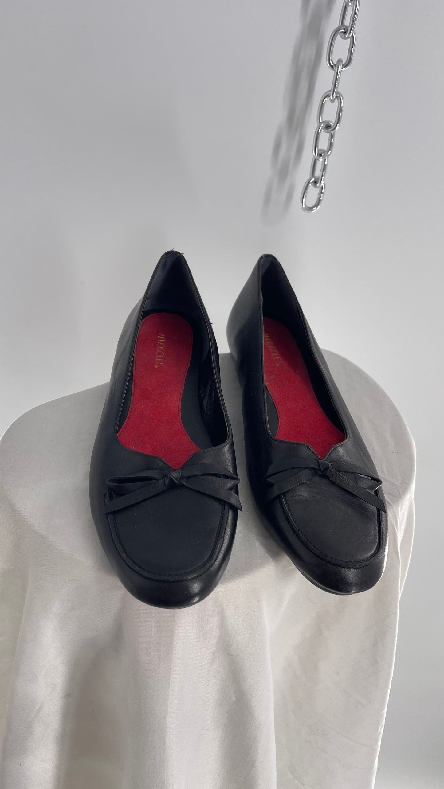 Vintage Aerosoles Black Leather Bow Front Flats (8)