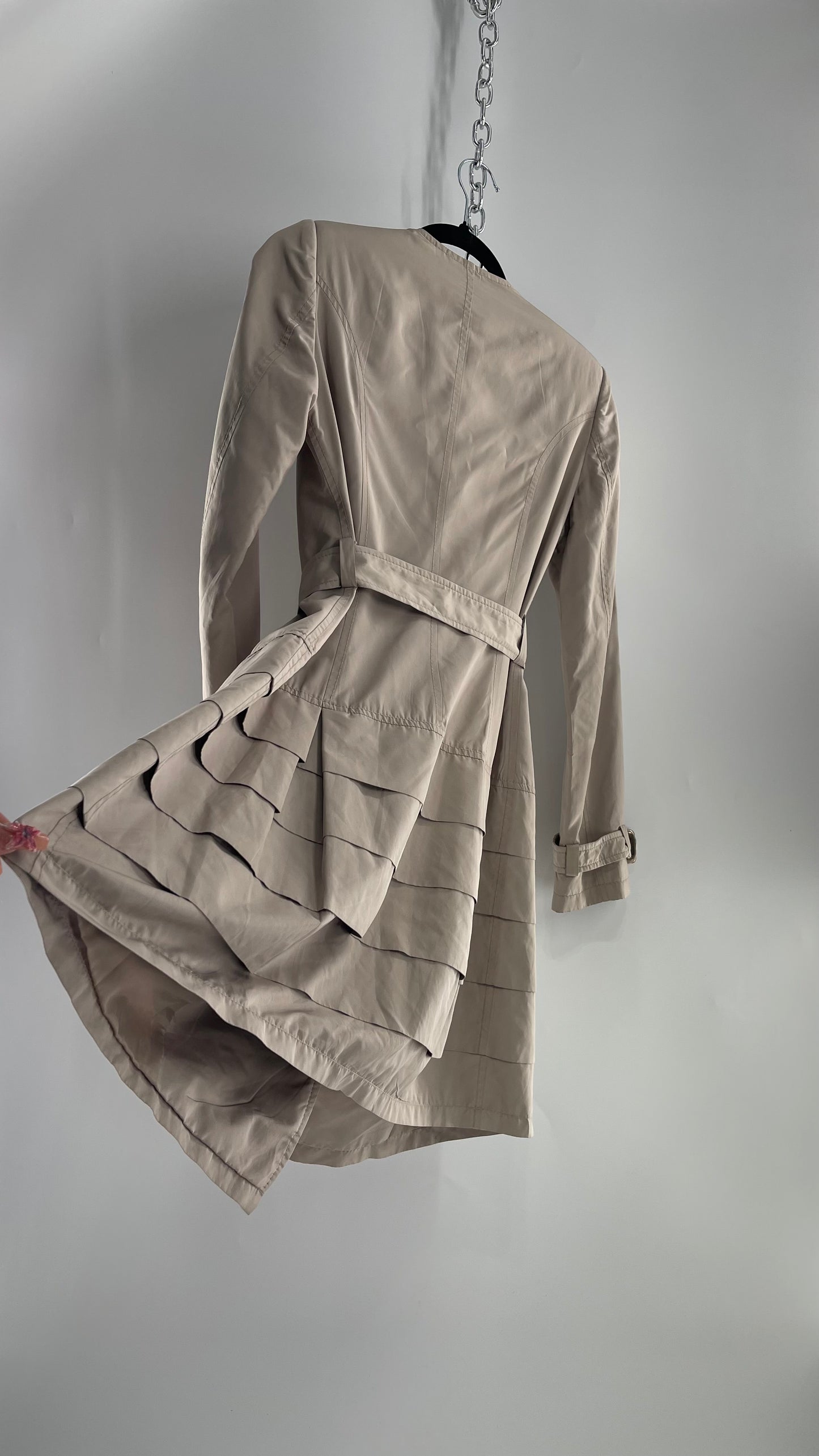 Vintage ESLA Beige Trench Coat with Ruffled Hem (Small)