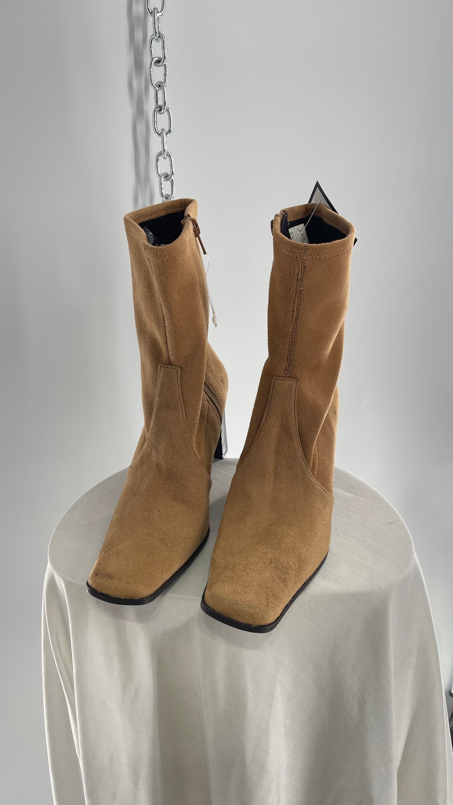 Vintage PREDICTIONS Tan Square Toe Block Heel Booties (6.5)