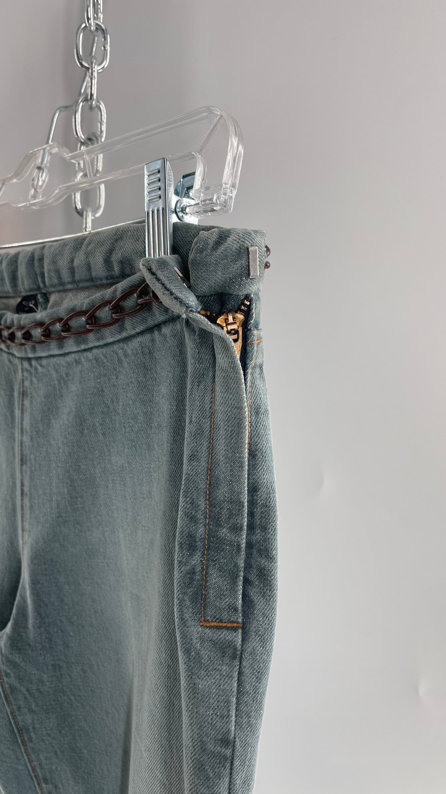 Vintage GAP Light Wash Denim Kick Flares with Bronze Chain Link Waistline (2)