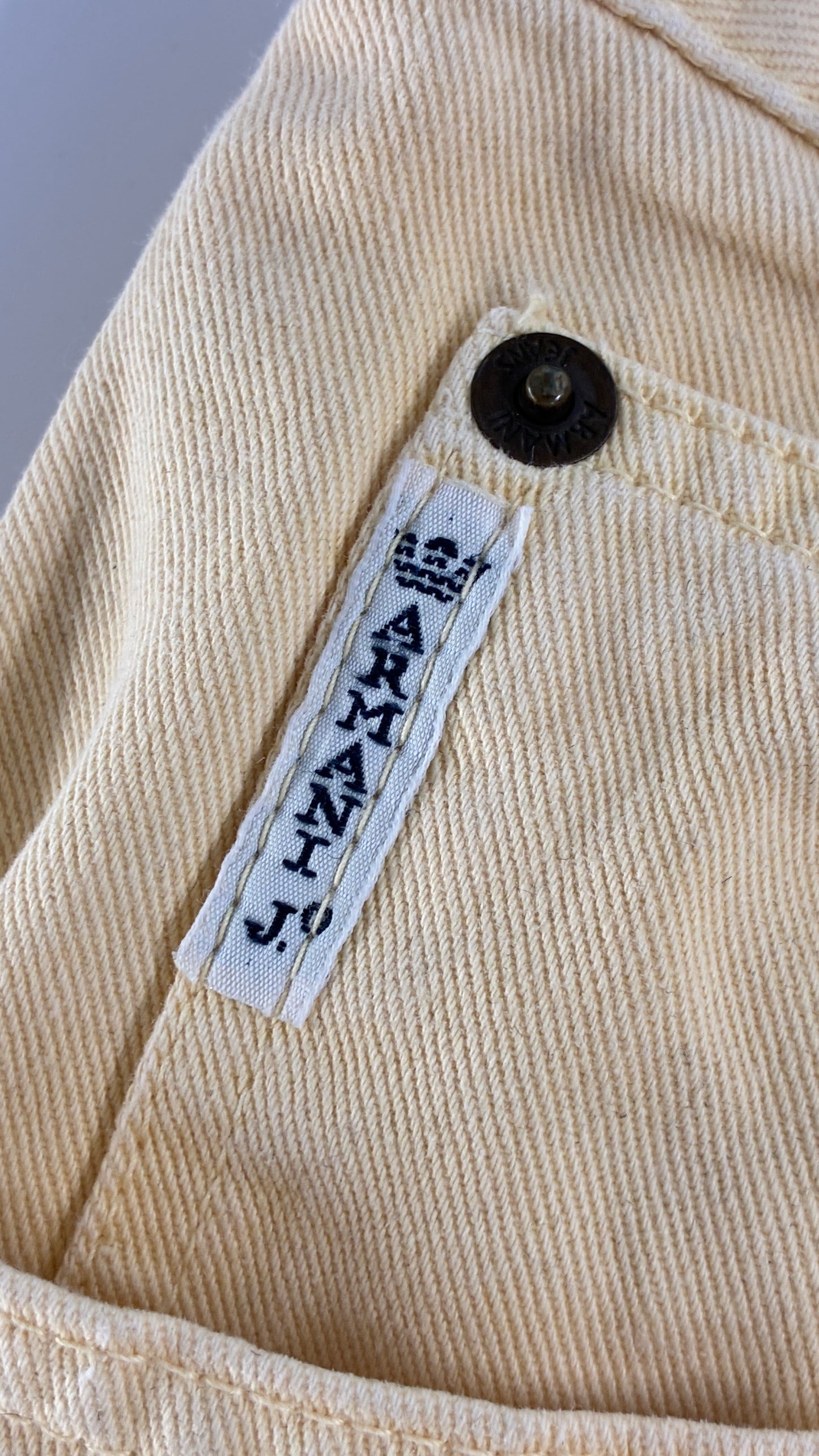 Vintage GIORGIO ARMANI Baby Yellow High Waisted Jeans with 80s Jacron Made in Italy  (29)