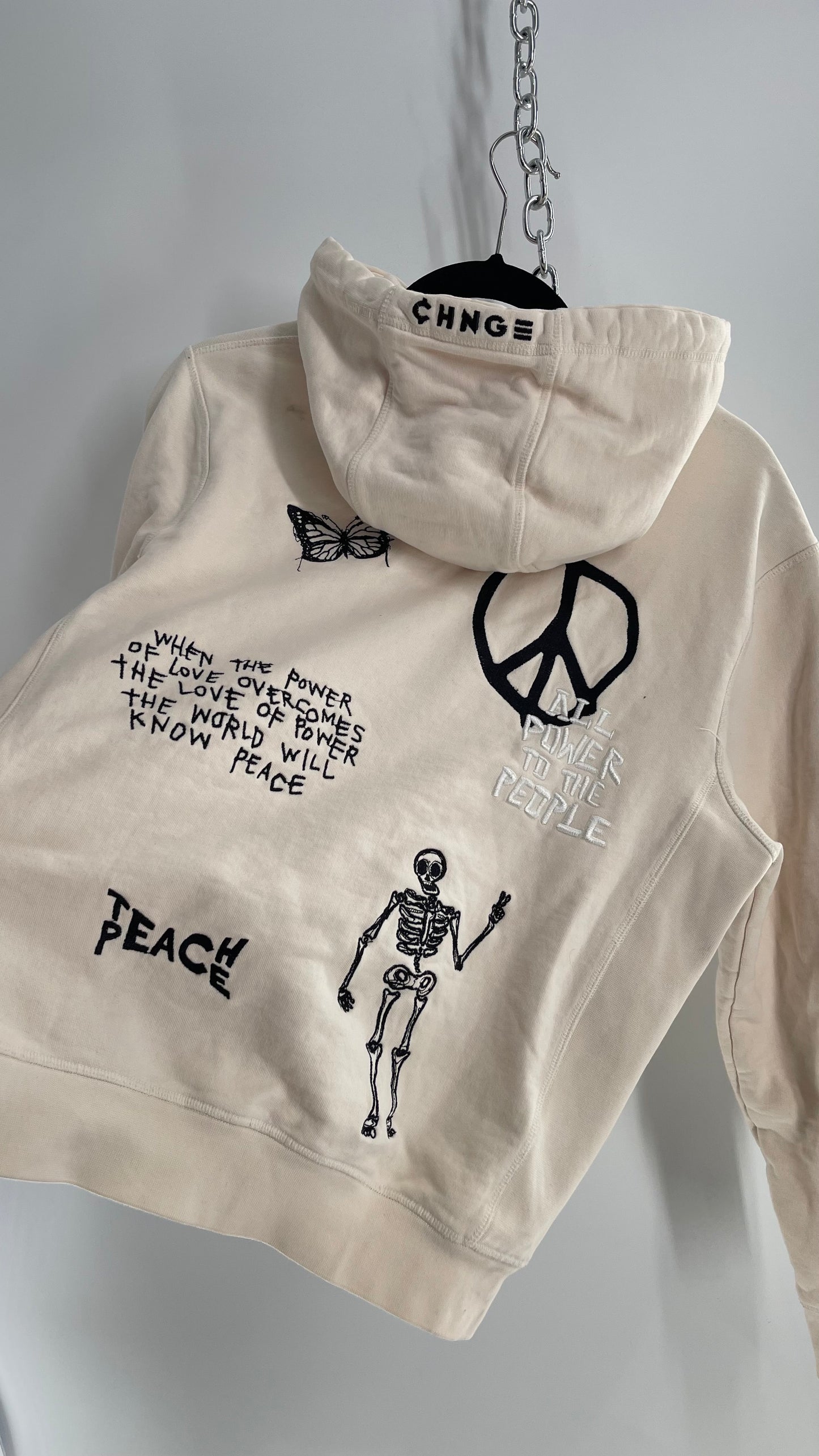 CHANGE Off White Embroidered Graphic Hoodie (Small)