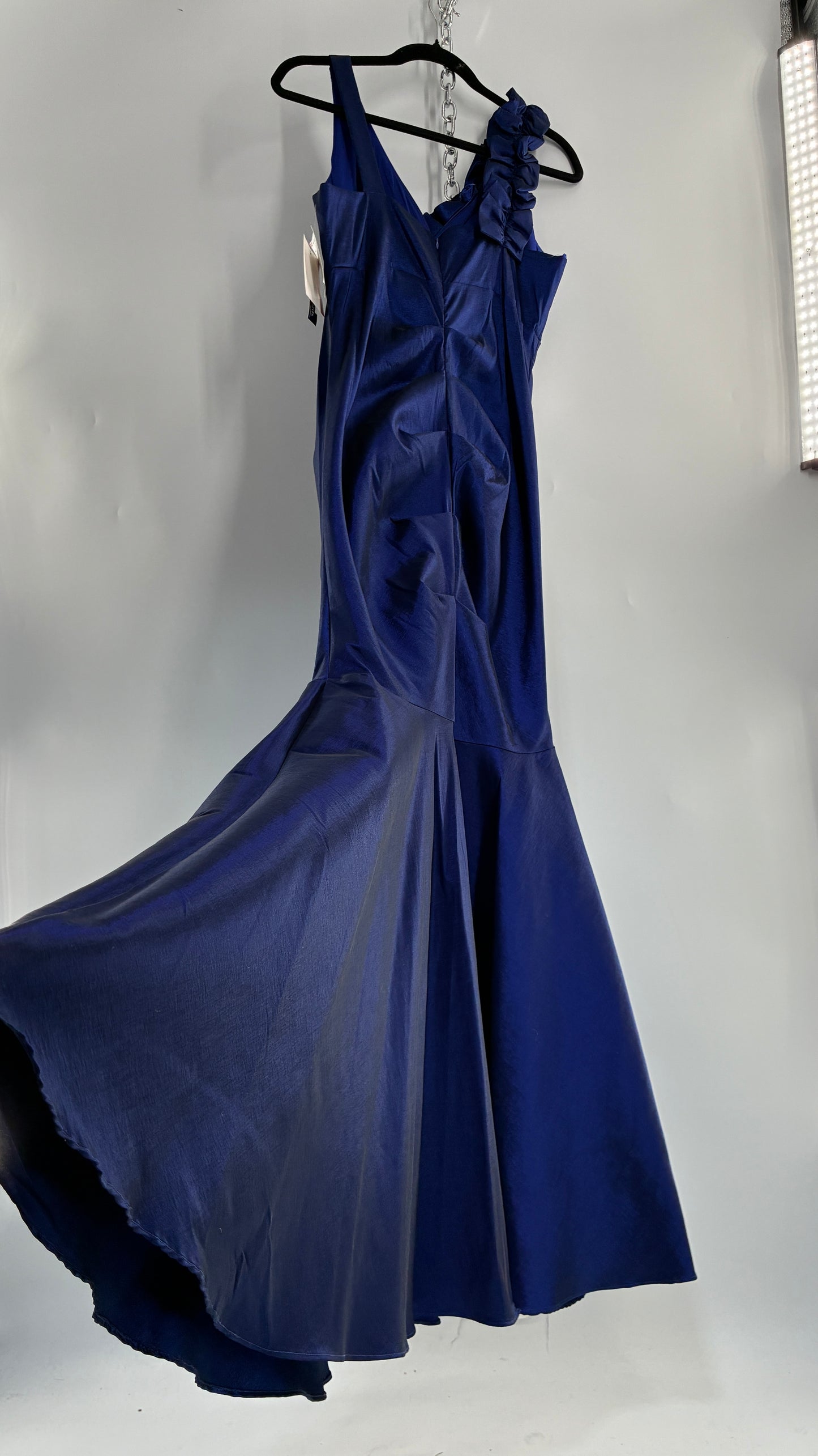 Deadstock Vintage Iridescent Metallic Taffeta Royal Blue Ruched Bodice and Floral Appliqué Gown (12)