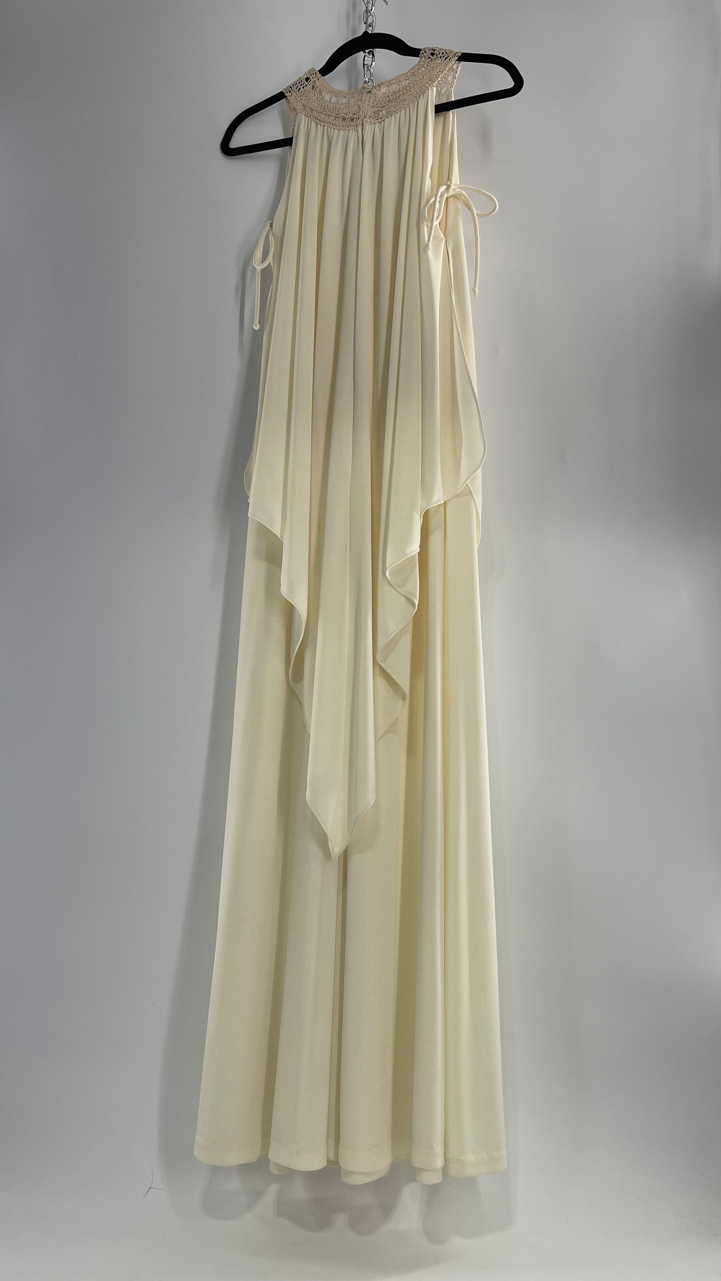 Vintage 1970s Off White Hand Made Goddess Gown with Draping Details, Tie Underarm, Pleated Body and Crochet/Macrame Neckline Detail (XS/S)