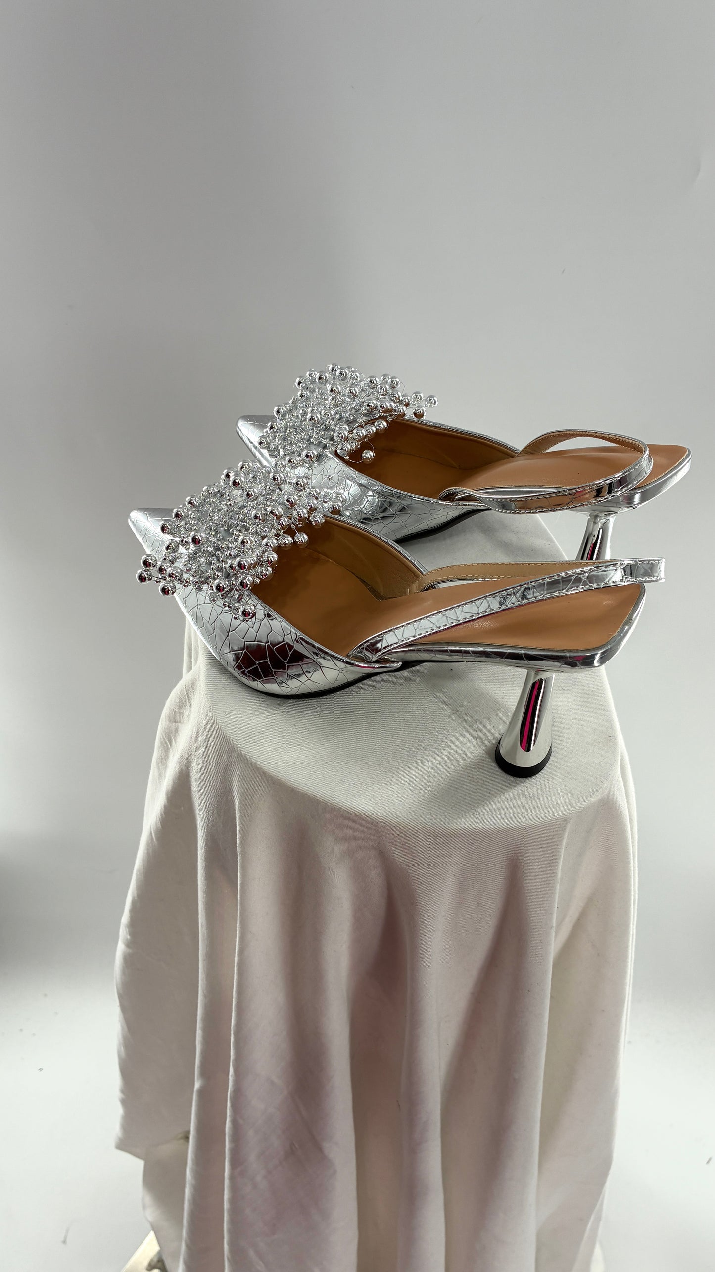 Chrome Silver Pointed Toe Slingback Kitten Heels with Abstract Detail (42)