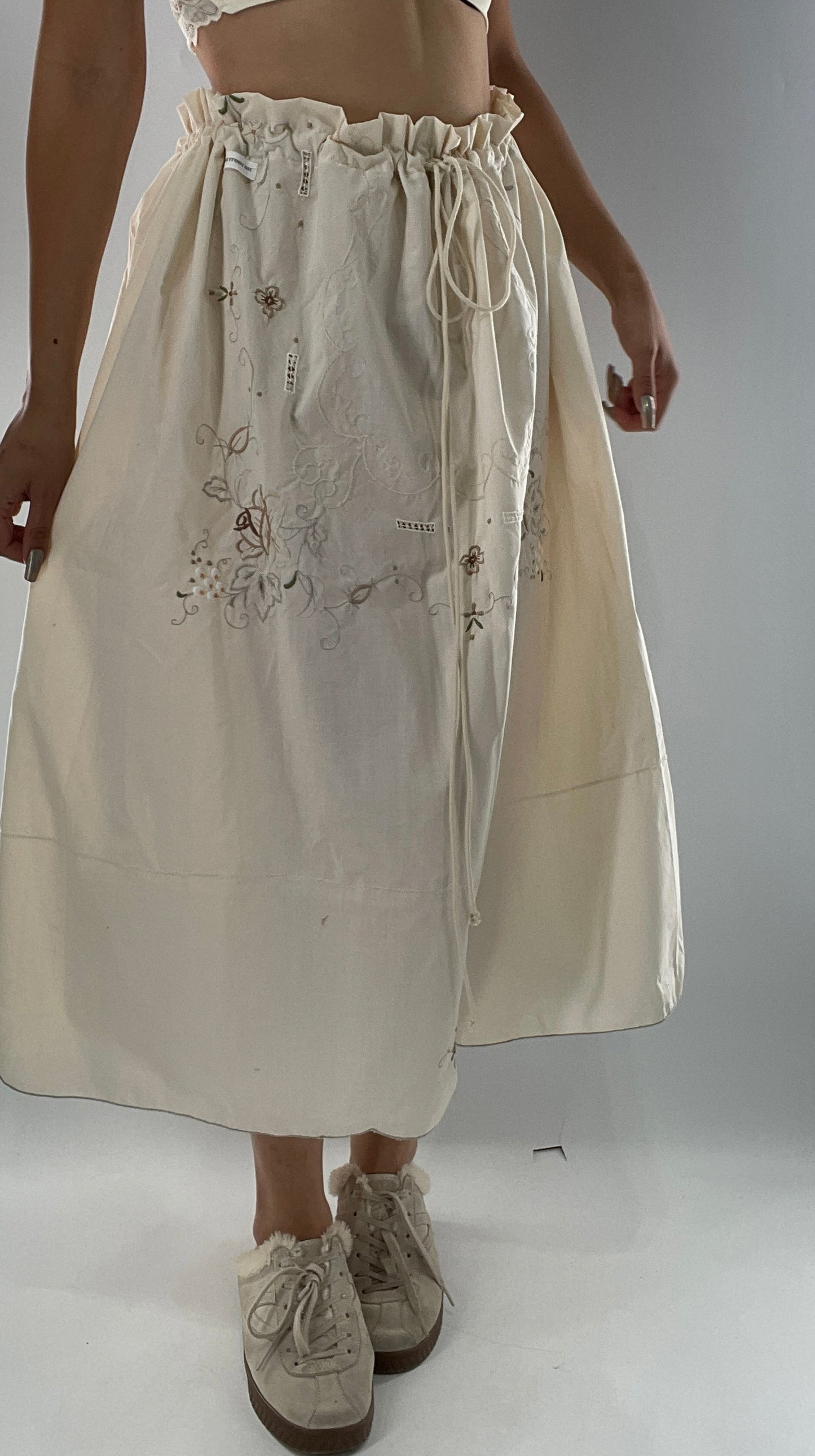 Custom Handmade Vintage Embroidered Off White Soirée Skirt (One Size)