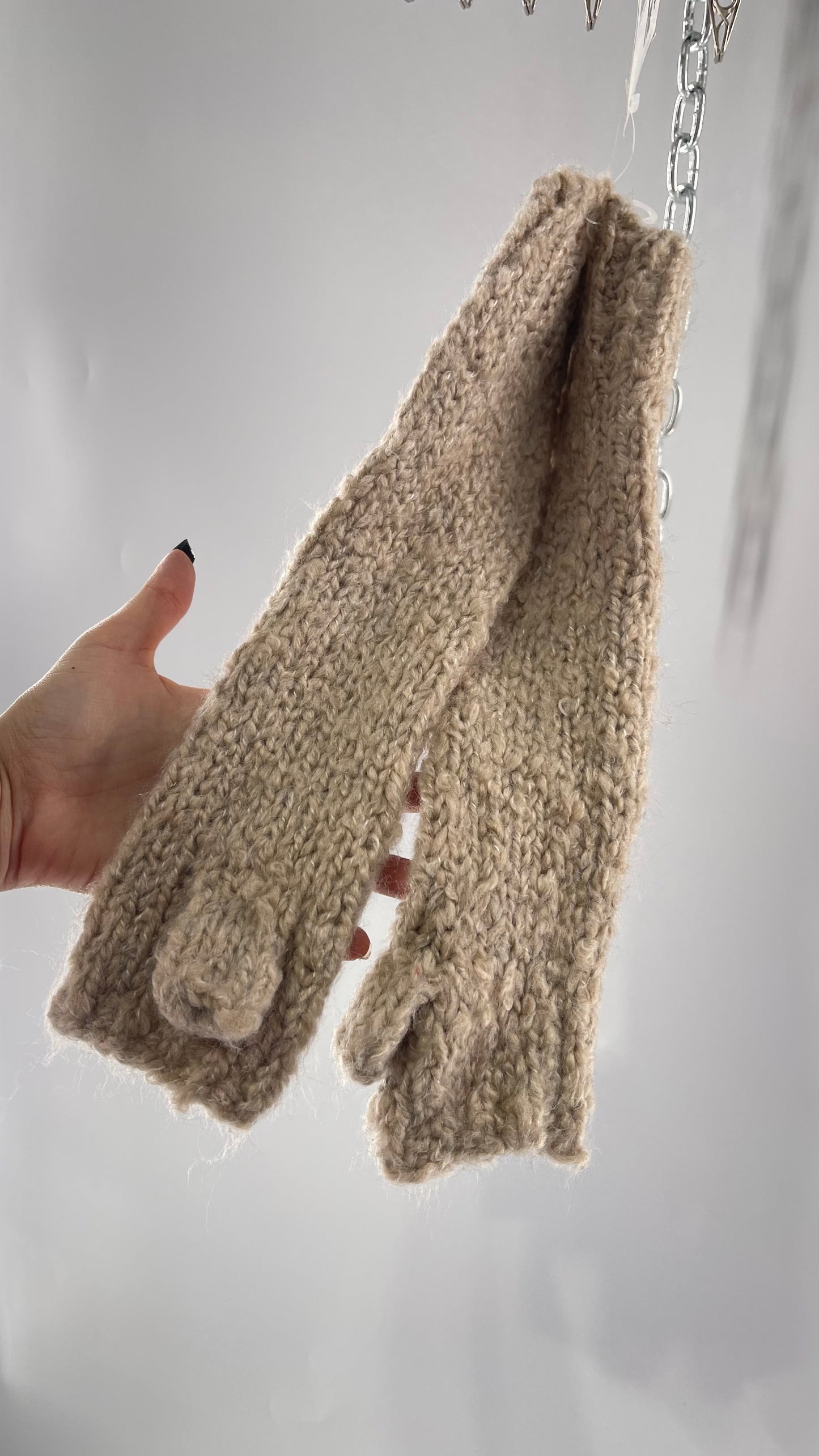 Urban Outfitters Beige/Oatmeal Knit Arm Warmer/Glove with Covered Palm, Thumb Hole
