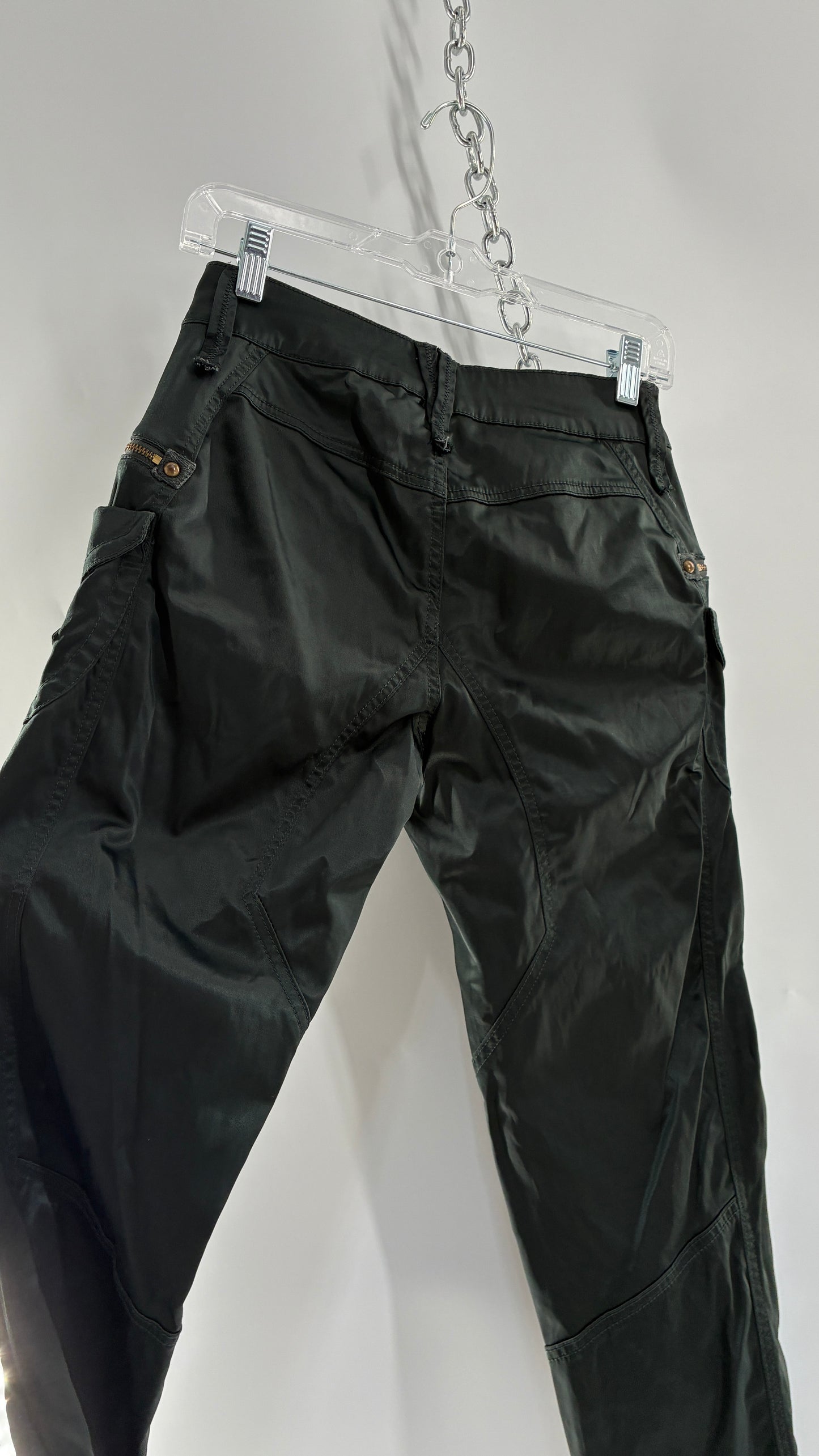 Vintage SUPERSTAR Shiny Low Rise Black Cargos with Heavy Brass Hardware, Zippers and Closure (36)