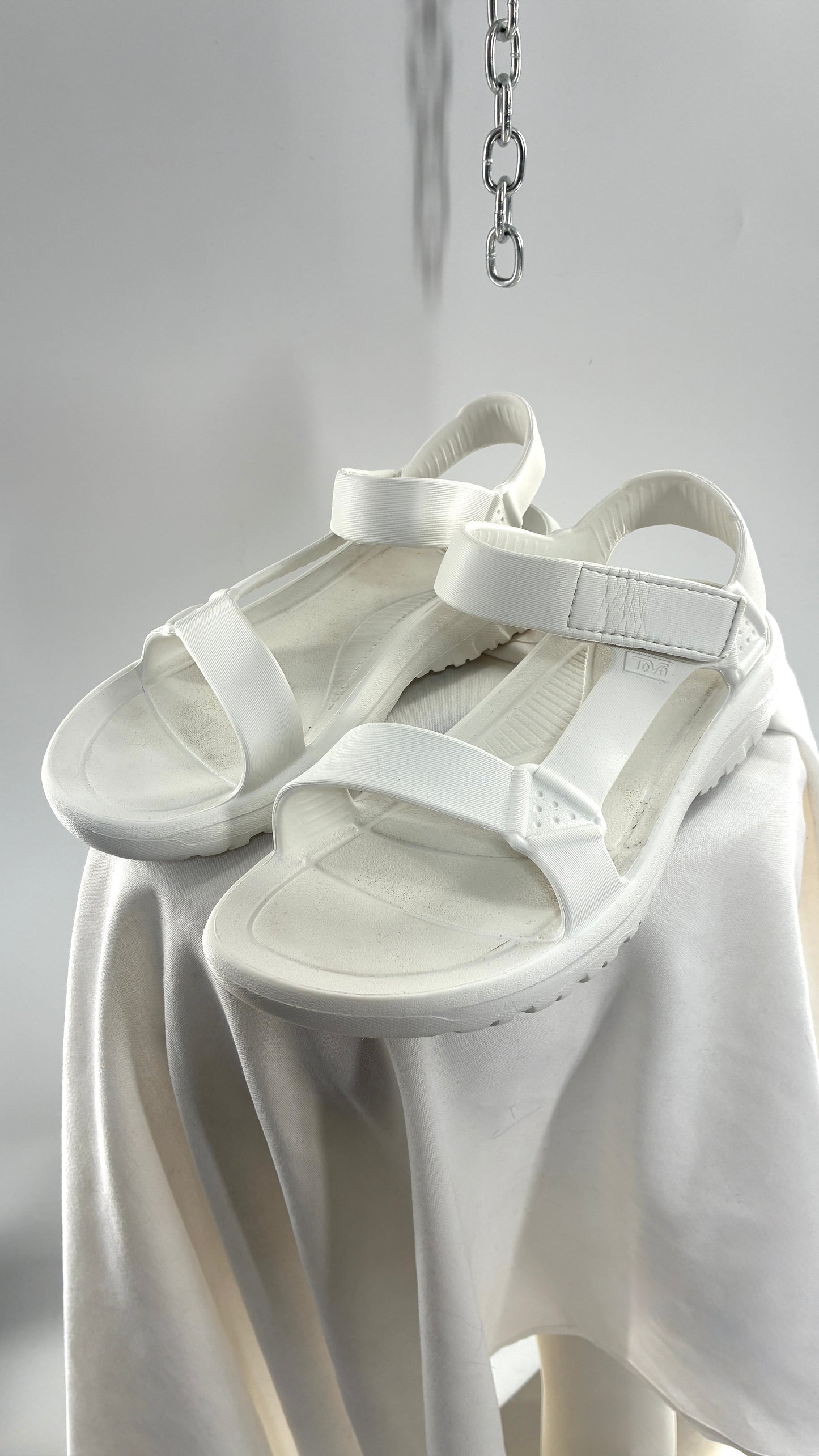 Vintage TEVA White Hurricane Drift Sandal (M8 W10)