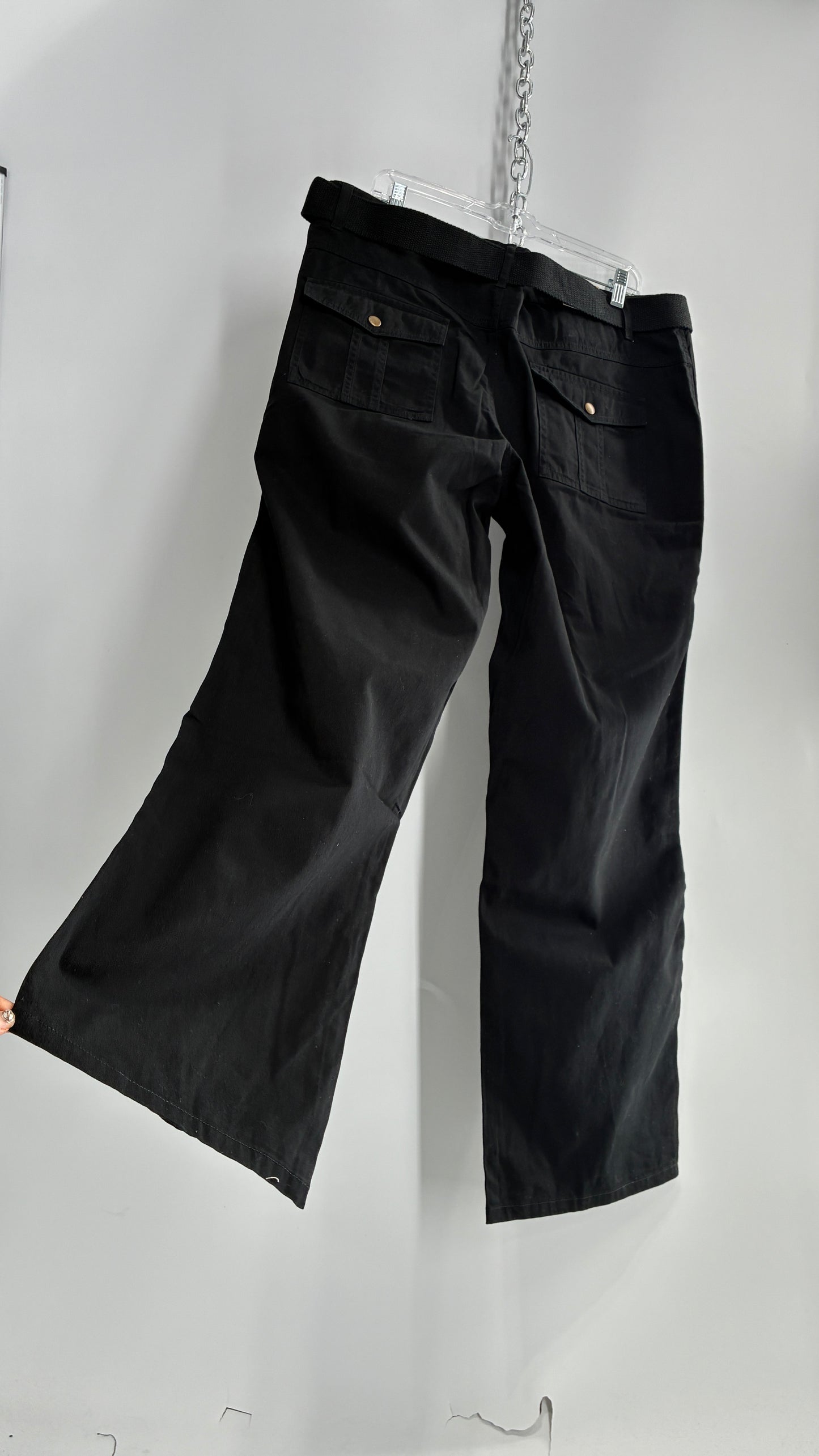Deadstock Vintage MOKACHINO Black Kickflare Low Rise Belted Cargos (16X)