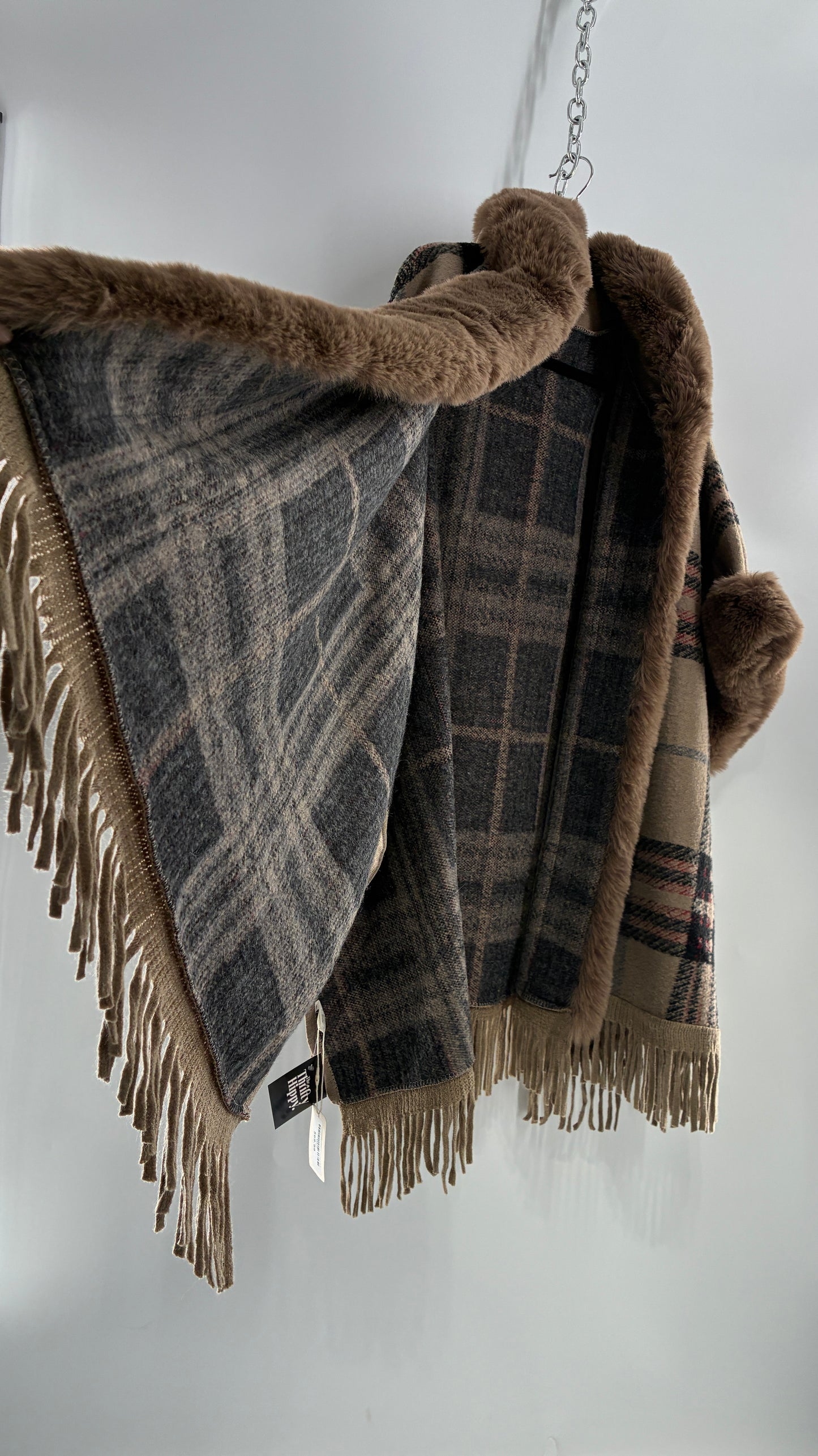 FADIVO NEW YORK Plaid Taupe Cape with Fur Trim and Tags Attached (OS)