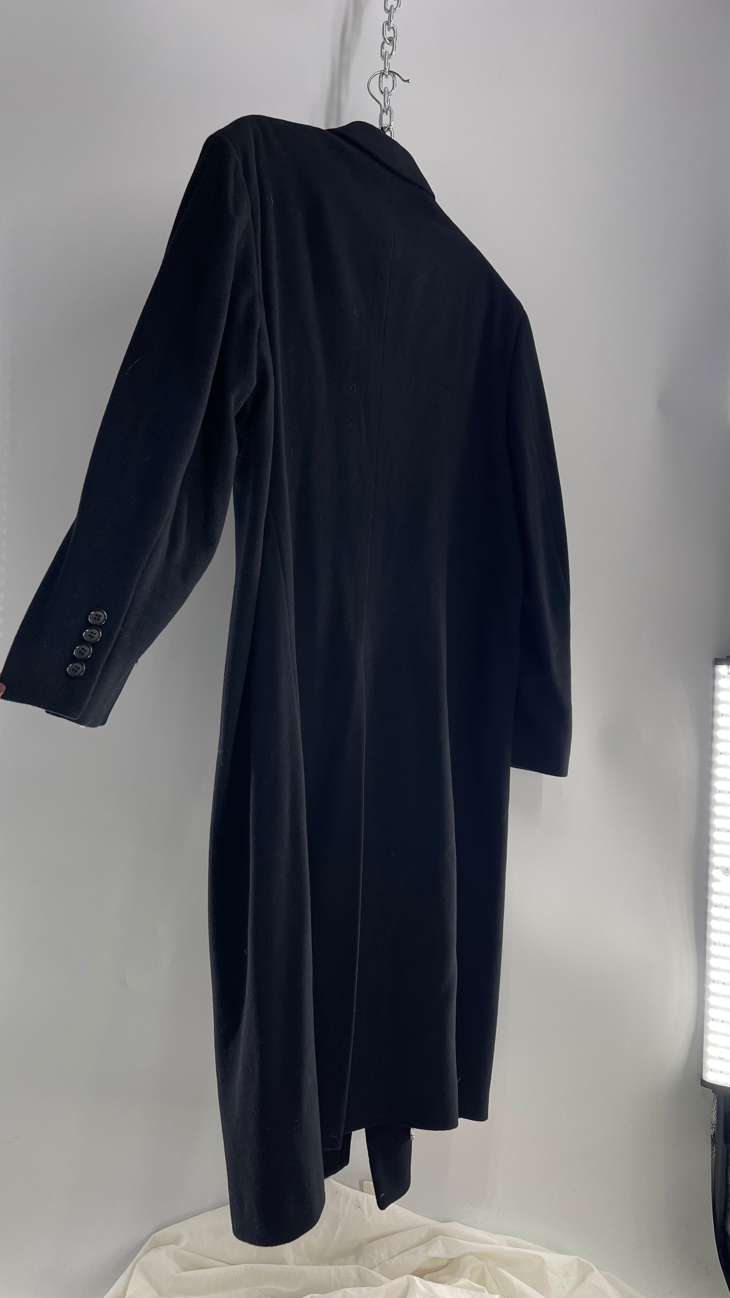 Vintage Black Wool Woven Coat Made in Dominican Republic (Large)