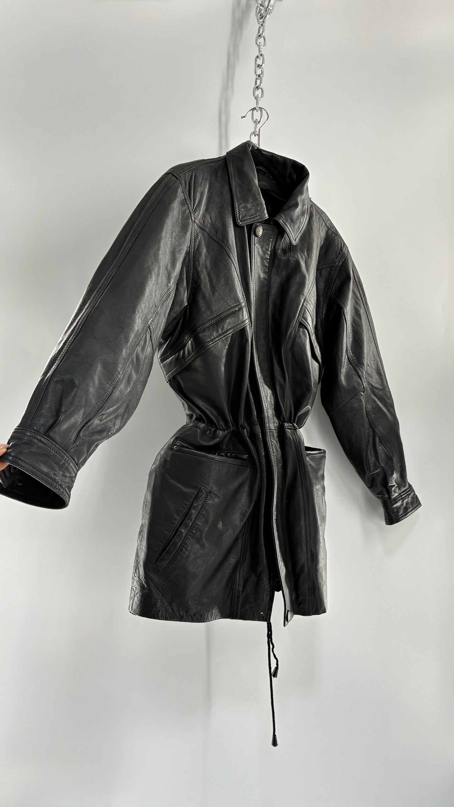 Vintage Black Leather Jacket with Waist Cinch and Double Pockets (S/M)