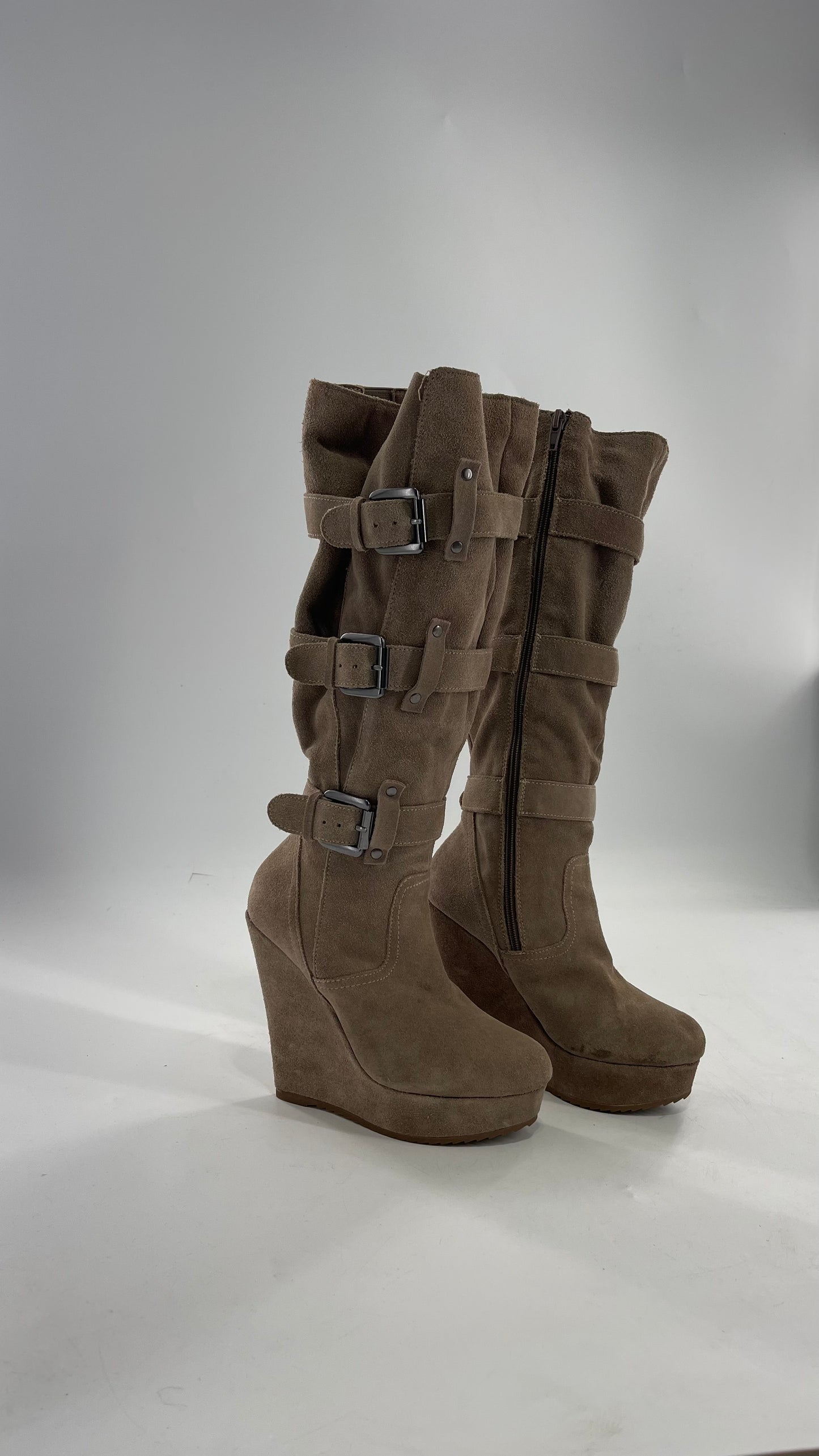 Vintage Bakers Genuine Suede Leather Gray/Tan Wedge Platform Knee High Boots with Gun Metal Buckles (6)
