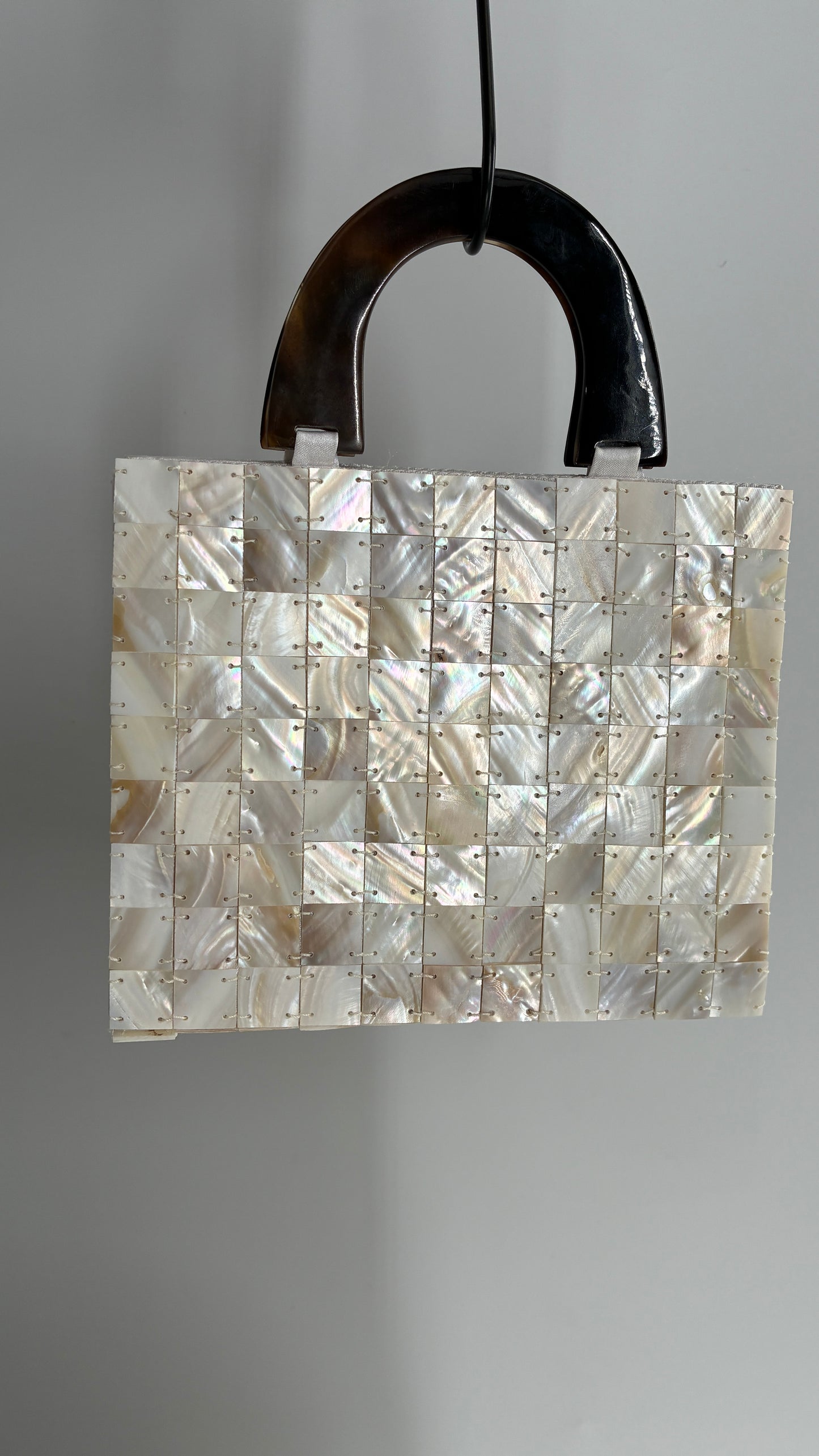 Vintage Seashell Off White Tile Mini Hand Bag