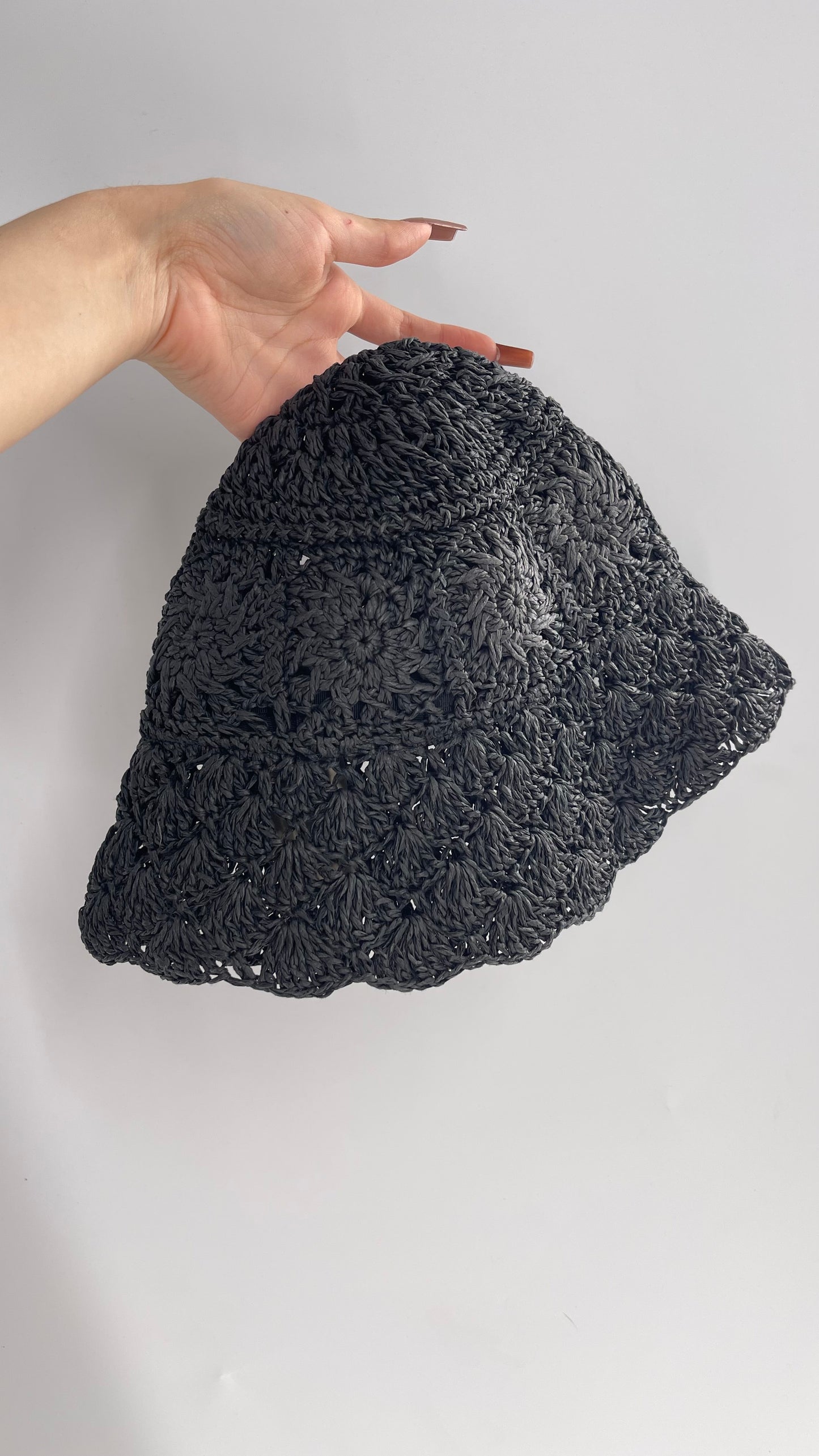 Black Straw Sun/Bucket Hat