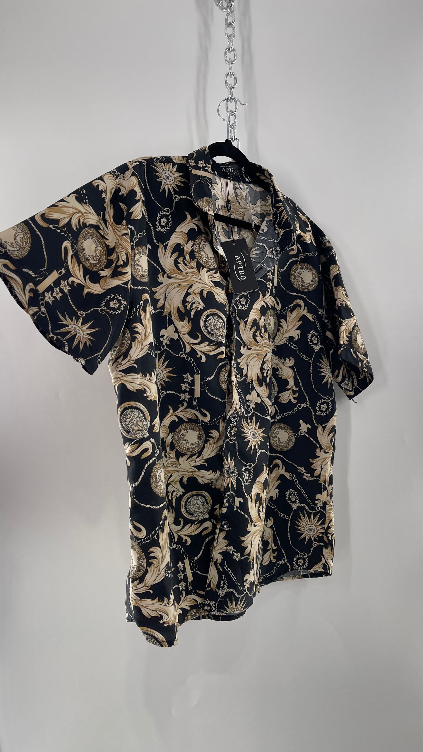 APTRO Black and Gold Brocade Short Sleeve Button Up with Tags (XXXL)