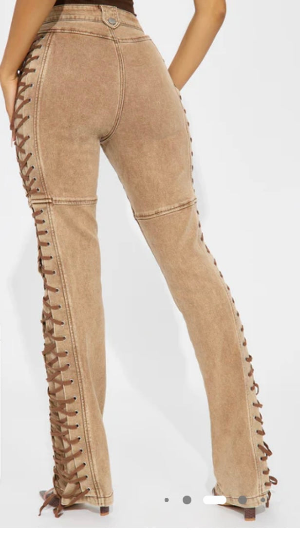 FASHION NOVA Side Tie Faded Brown Jeans (Medium)