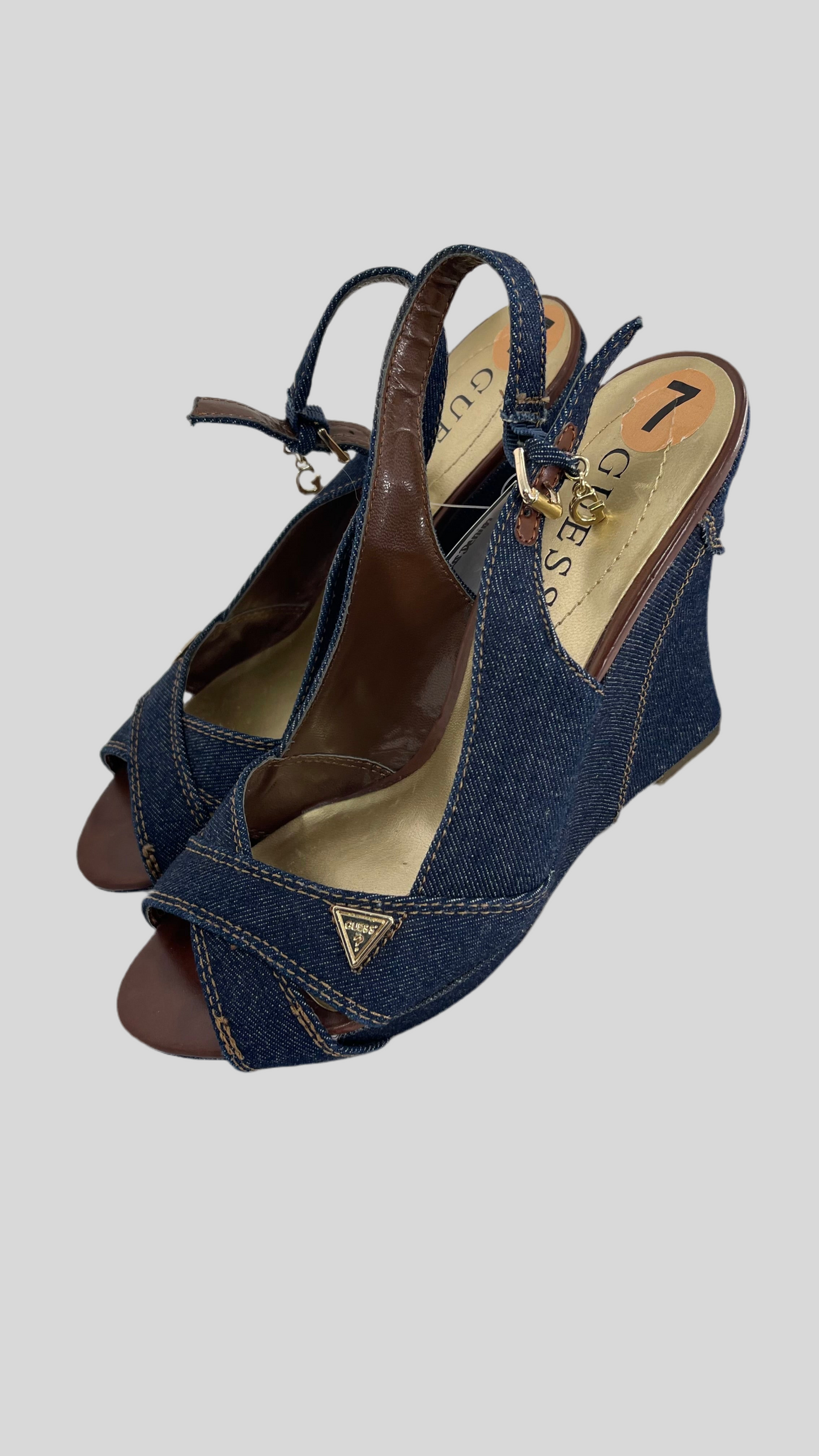 Vintage GUESS Dark Denim Jeans Wedges with Slingback Strap and Iconic Logo (7)