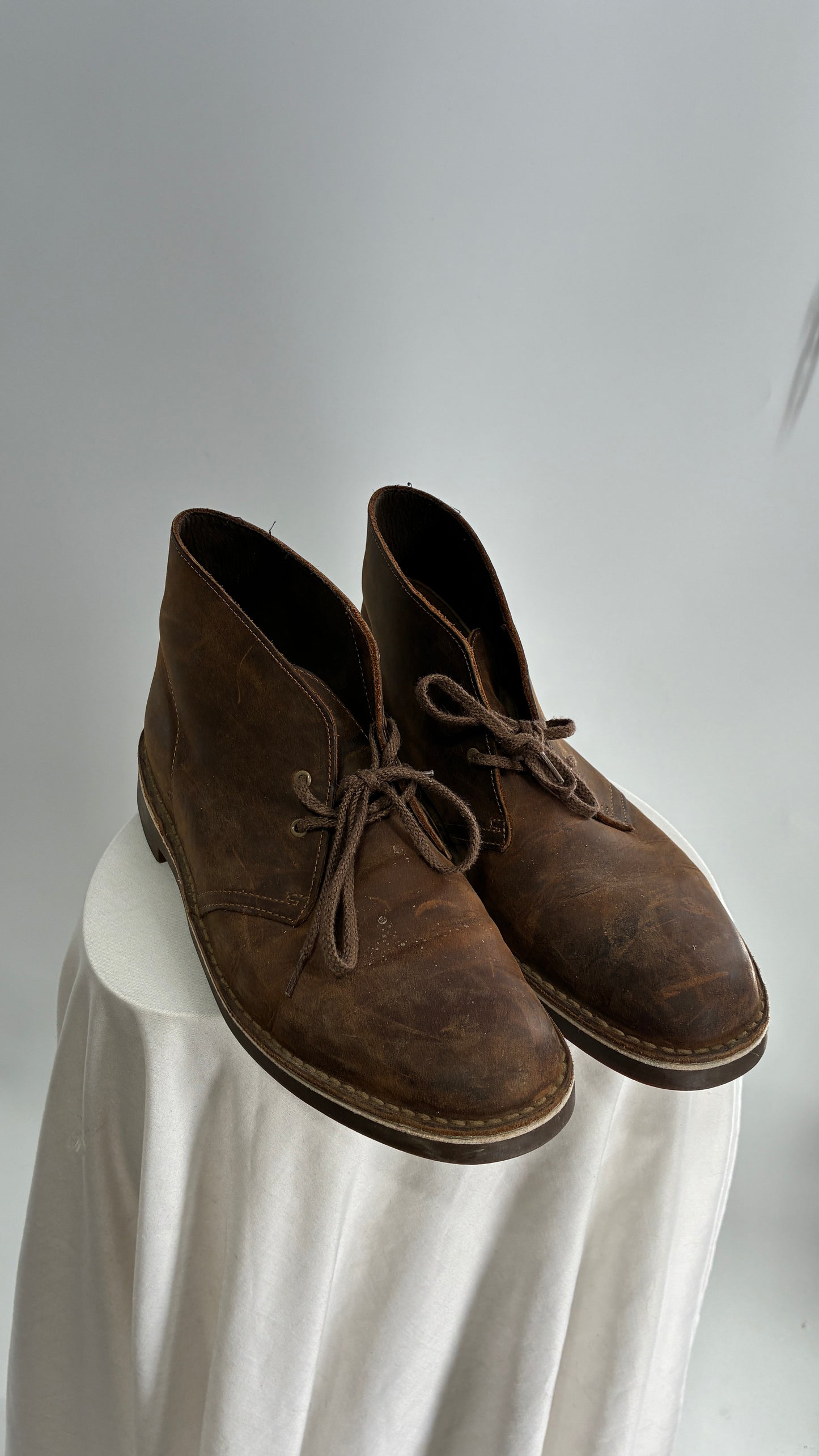 CLARKS Brown Leather Men’s Bushacre Chukka Boots (10.5)