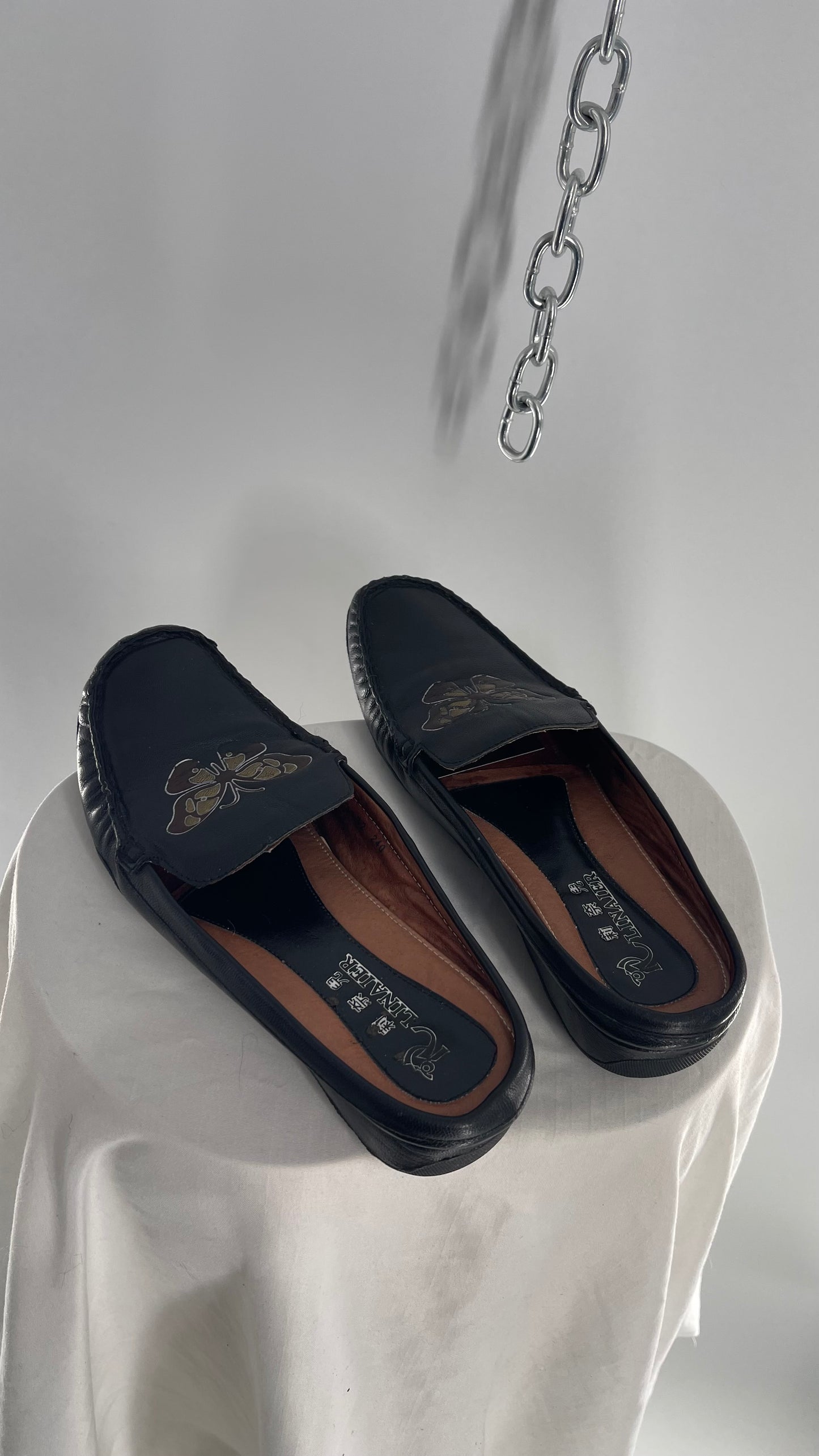 Vintage R Linaier Black Leather Slip Ons with Butterfly Embroidery (6)