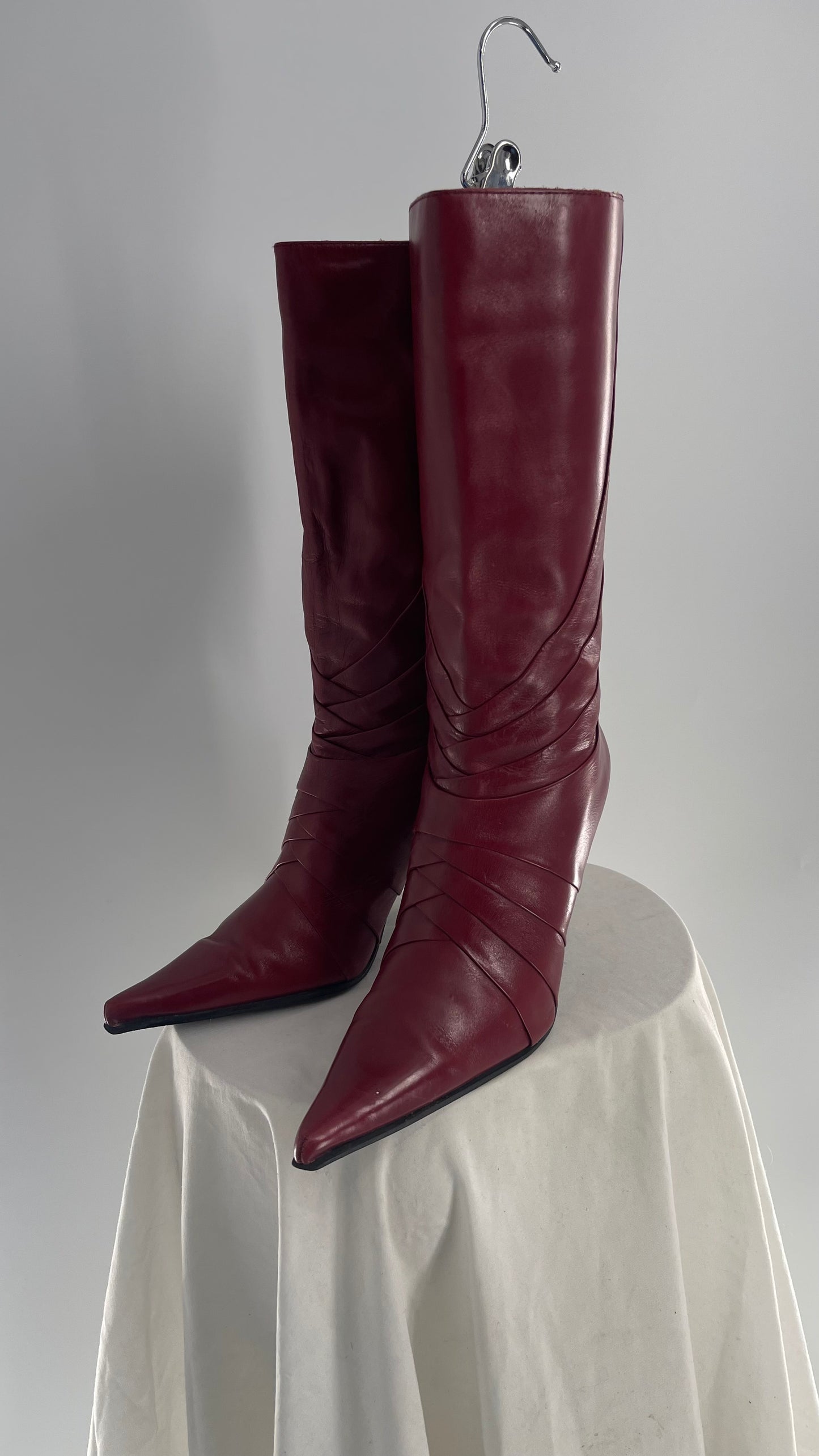 Vintage ALDO Cherry Red Pleated Pointed Toe Knee High Heeled Boots (38)