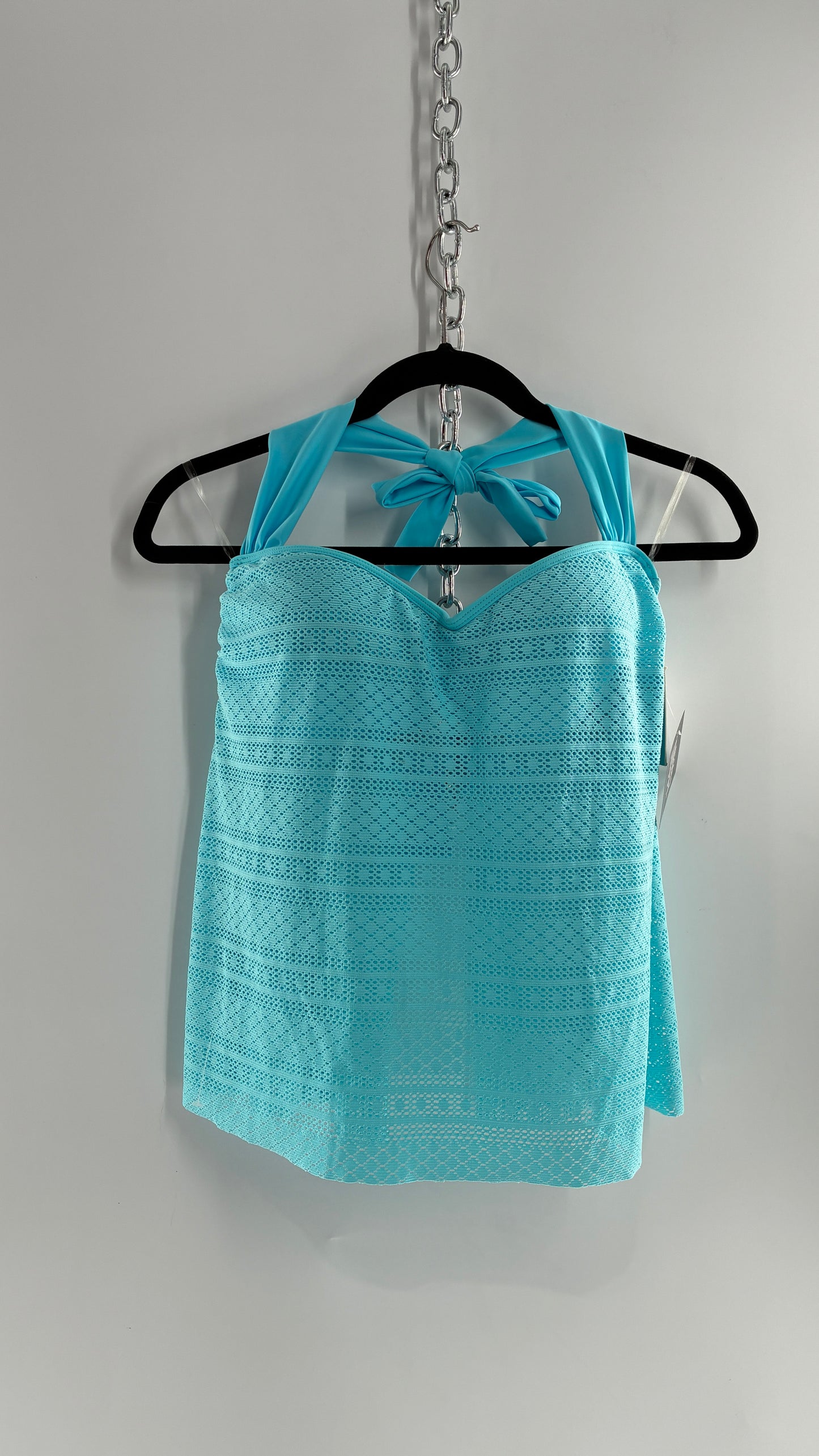 Vintage ELLEN TRACY Baby Blue Vented Back Halter with Built in Bra (10)