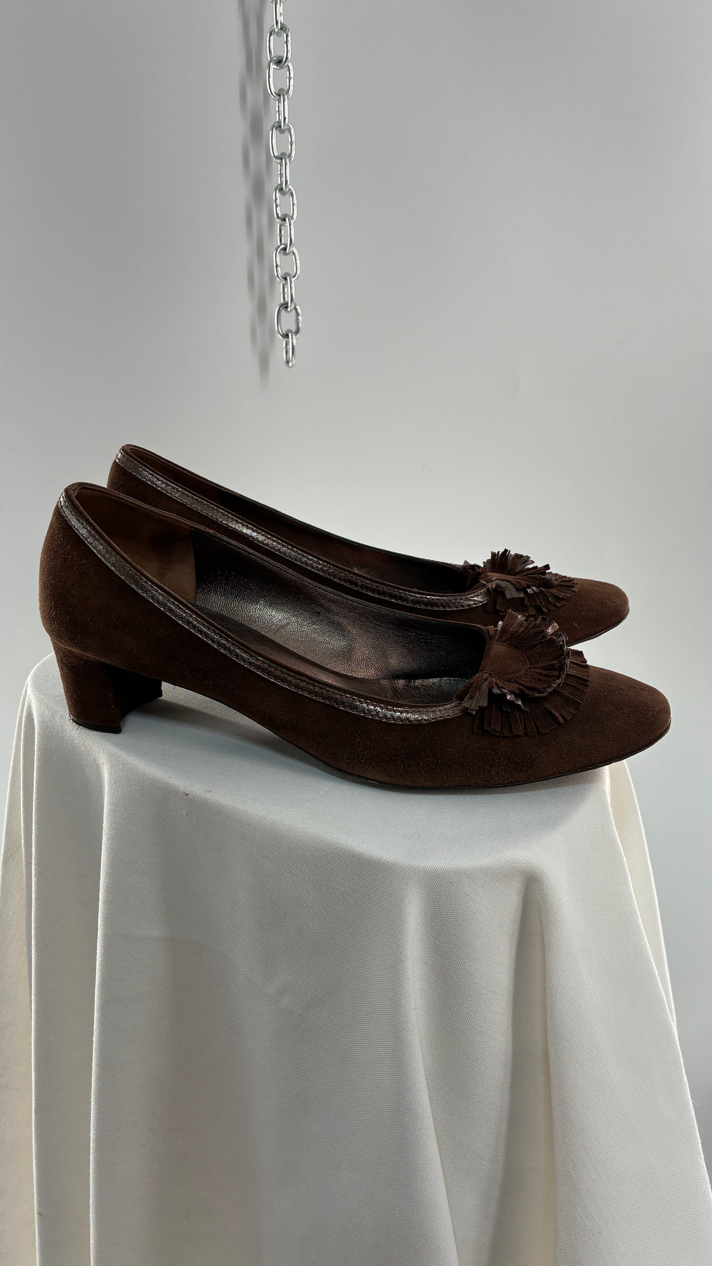 Vintage SALVATORE FERRAGAMO Brown Suede Leather Kitten Heel (10.5)